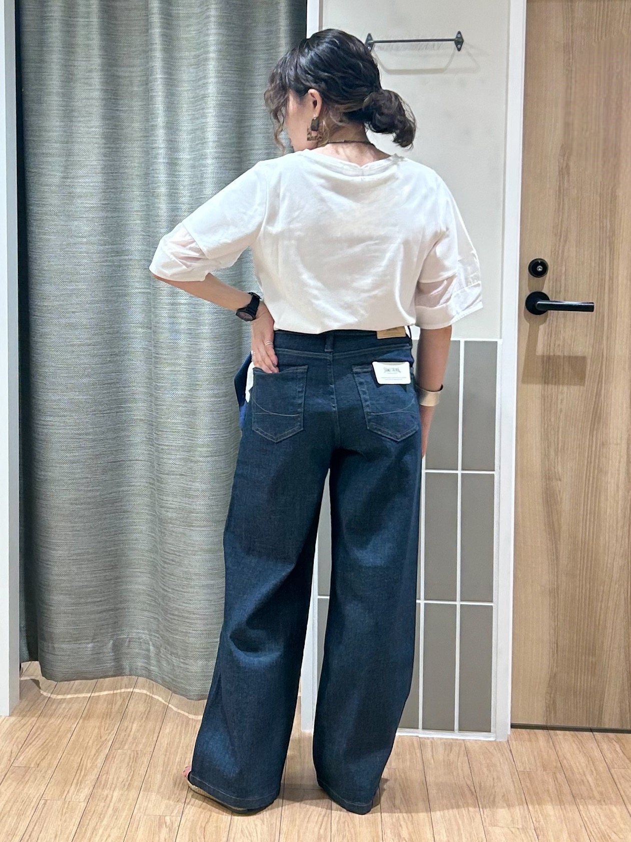 よっしーさんの「grove｜【吸水速乾・UVカット】シアードッキングランタンスリーブTシャツ」を使ったコーディネート
