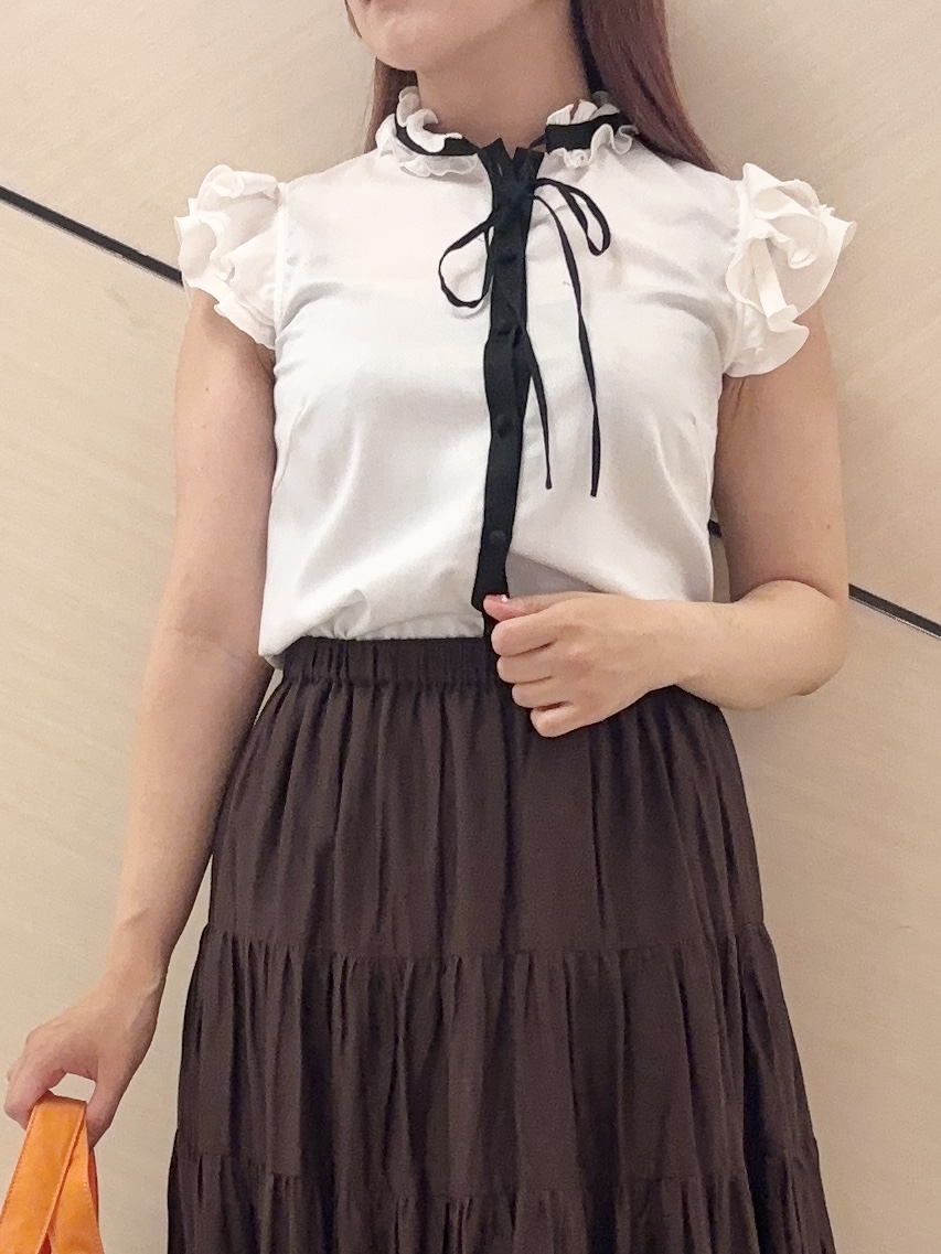 Rinaさんの「DRESSTERIOR｜【otonaMUSE5月号掲載】スキニーベルトサンダル」を使ったコーディネート