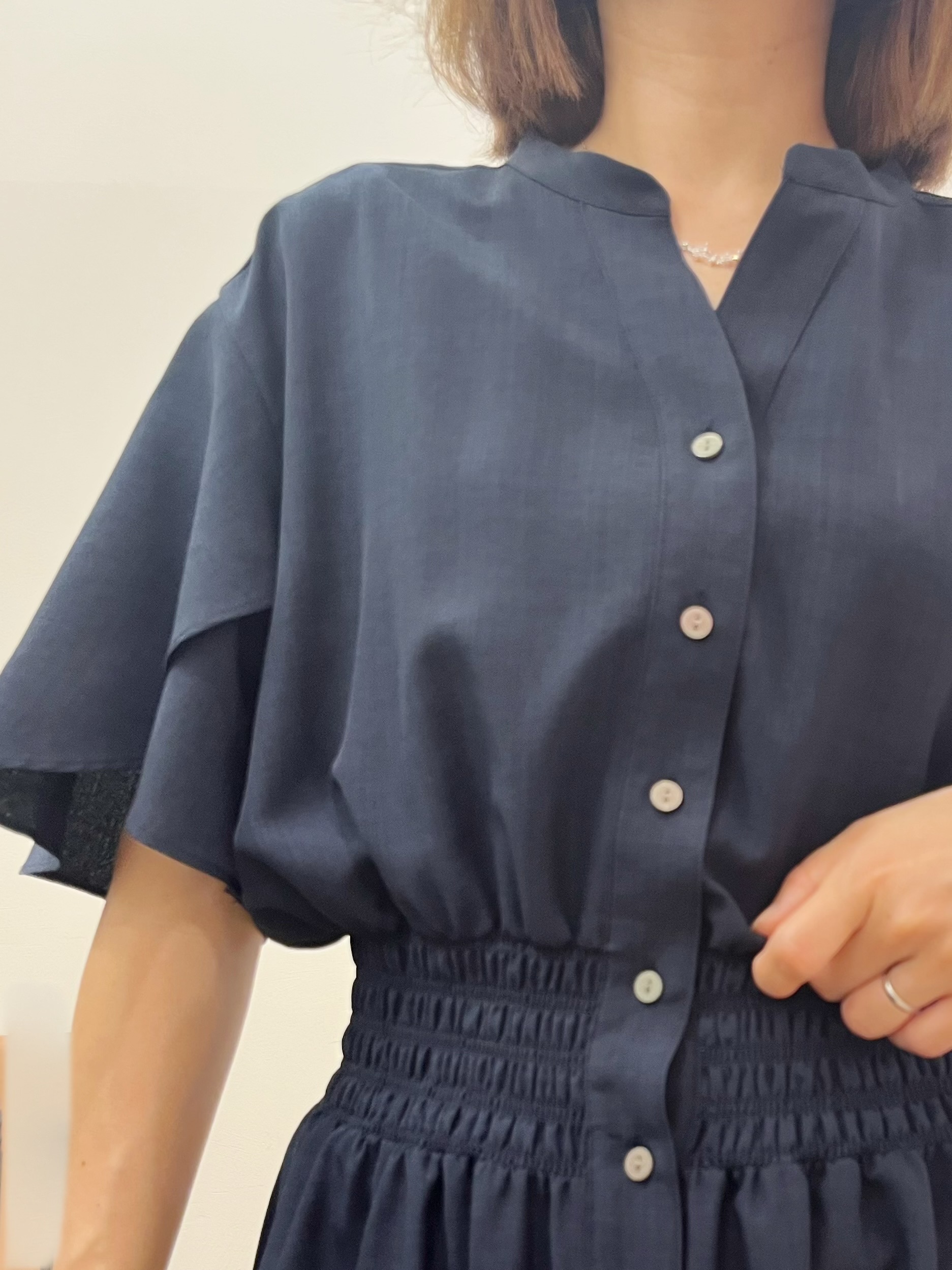 kcさんの「OPAQUE.CLIP｜スキッパーシャツワンピース【洗濯機OK／イージーアイロン】」を使ったコーディネート