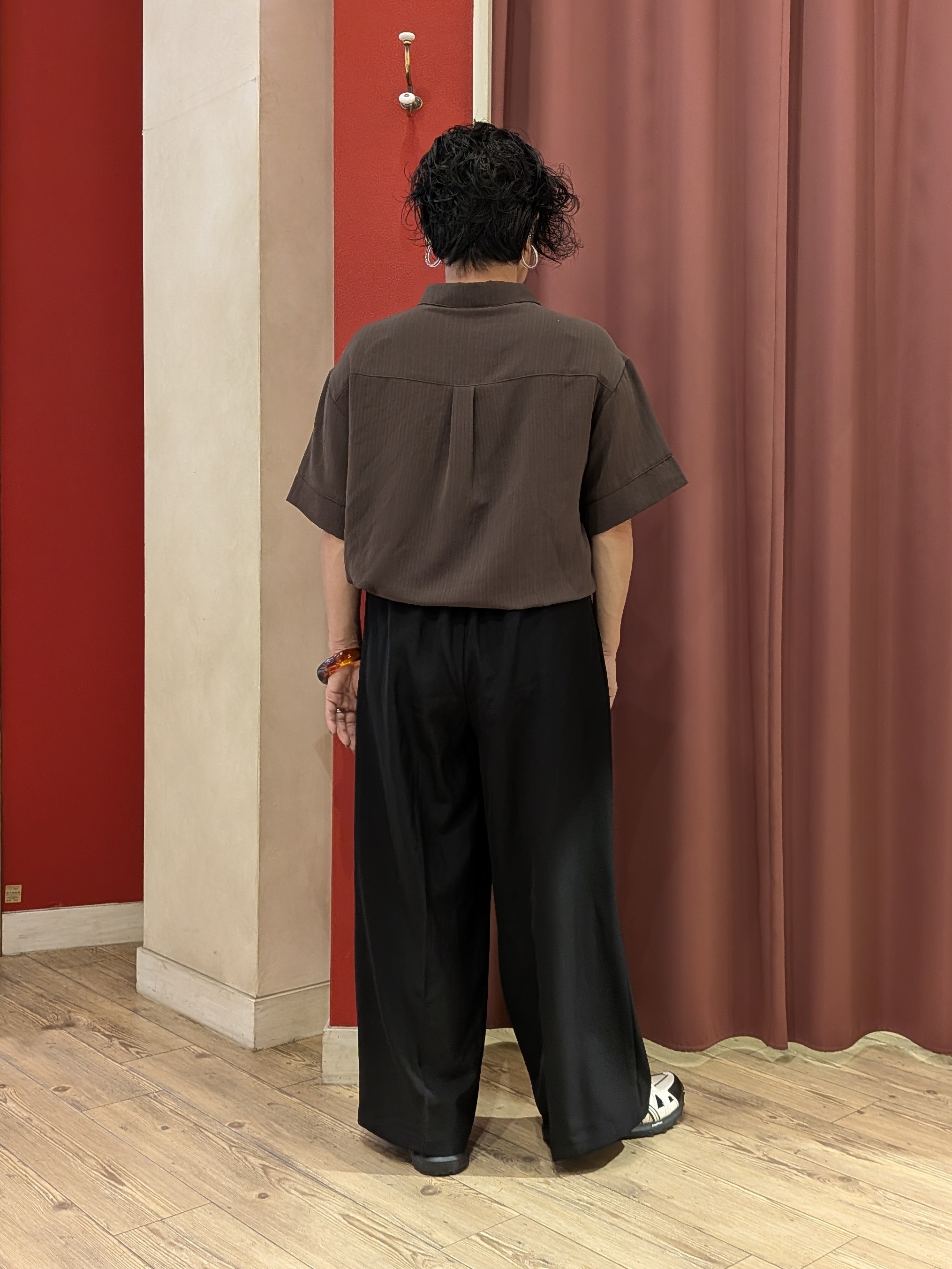 cameさんの「SHOO･LA･RUE｜【通気性〇/UV/S-LL】洗濯後しわになりにくい とろみストライプシャツ」を使ったコーディネート