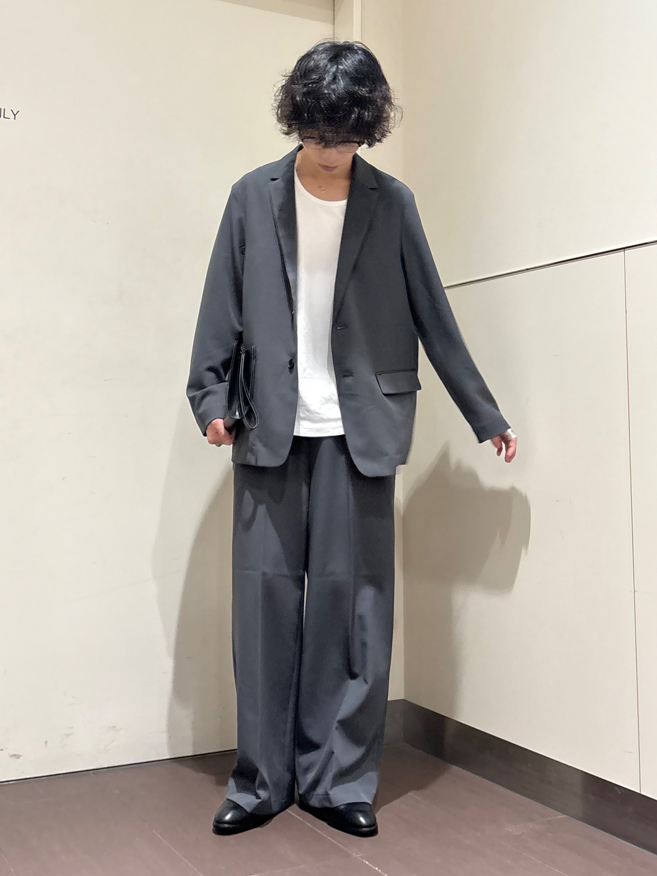 ナノシーさんの「tk.TAKEO KIKUCHI｜【防シワ／ストレッチ/セット対応可】smart shift series テーラードジャケット」を使ったコーディネート