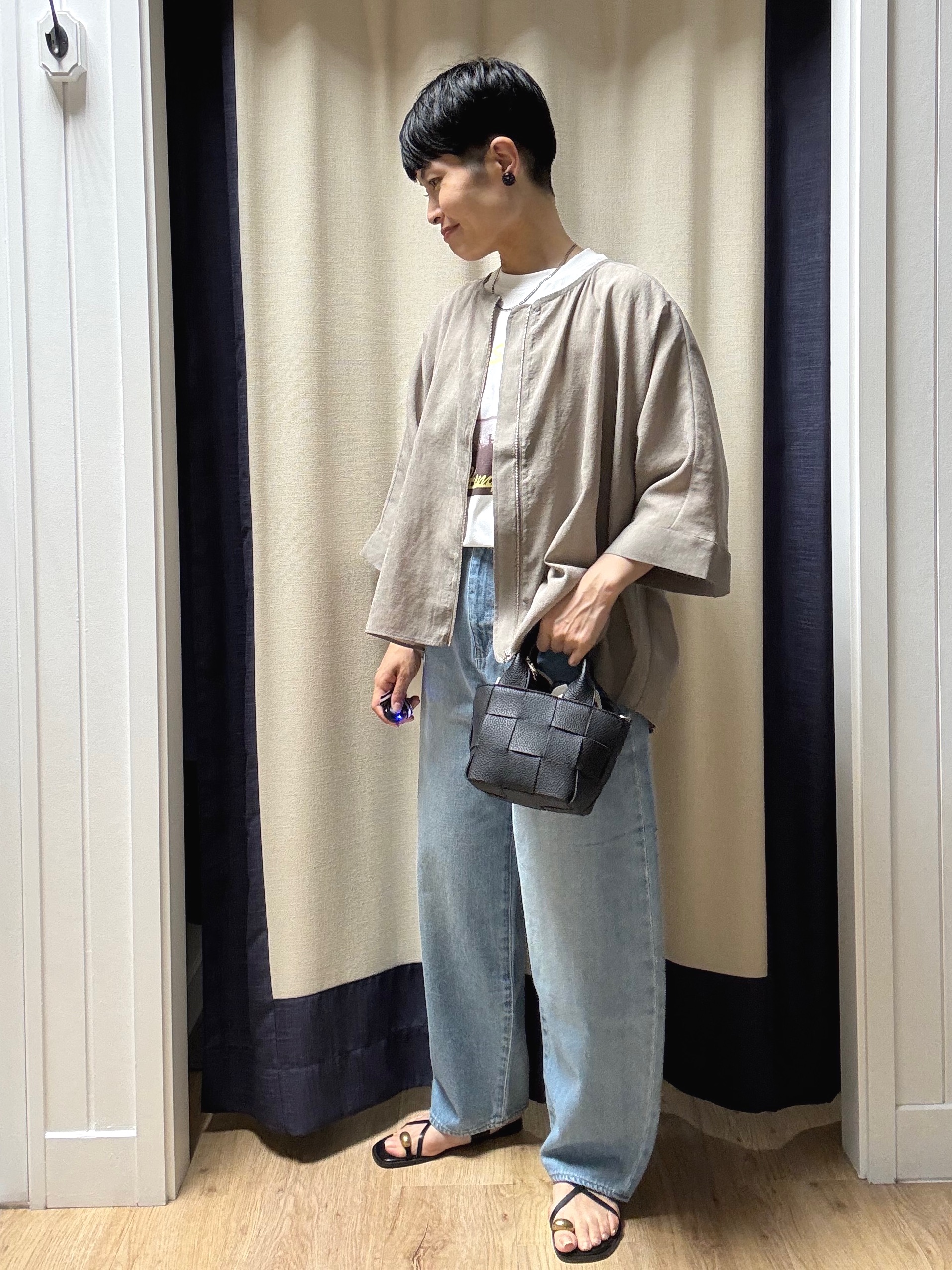 Suzuさんの「Dessin｜グラフィックデザイン Tシャツ」を使ったコーディネート