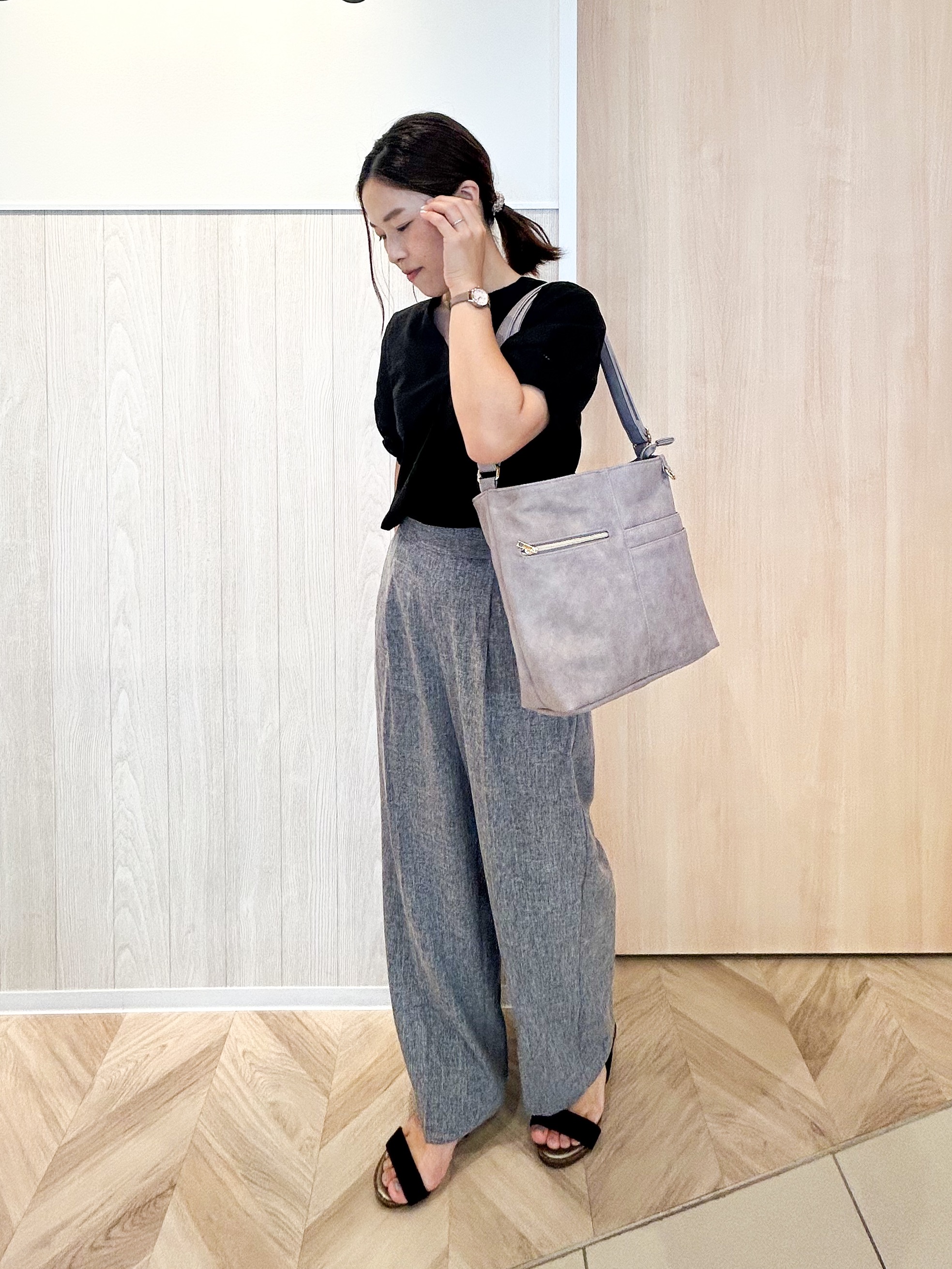 tomoさんの「SHOO･LA･RUE｜【洗濯後しわになりにくい/インせずきまる】シンプルだけど女性らしい 麻調スキッパーブラウス」を使ったコーディネート