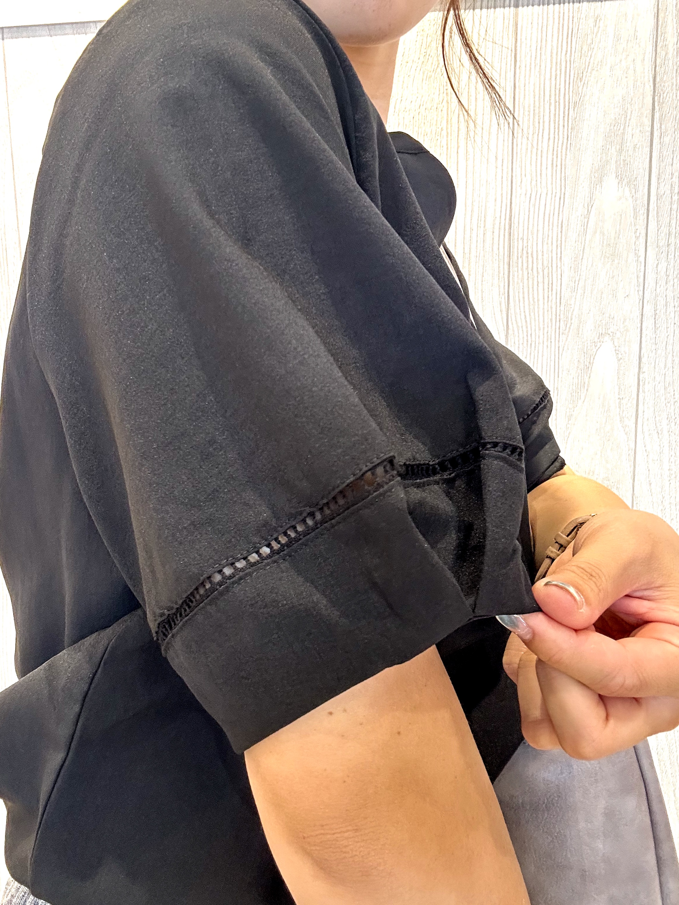 tomoさんの「SHOO･LA･RUE｜【洗濯後しわになりにくい/インせずきまる】シンプルだけど女性らしい 麻調スキッパーブラウス」を使ったコーディネート