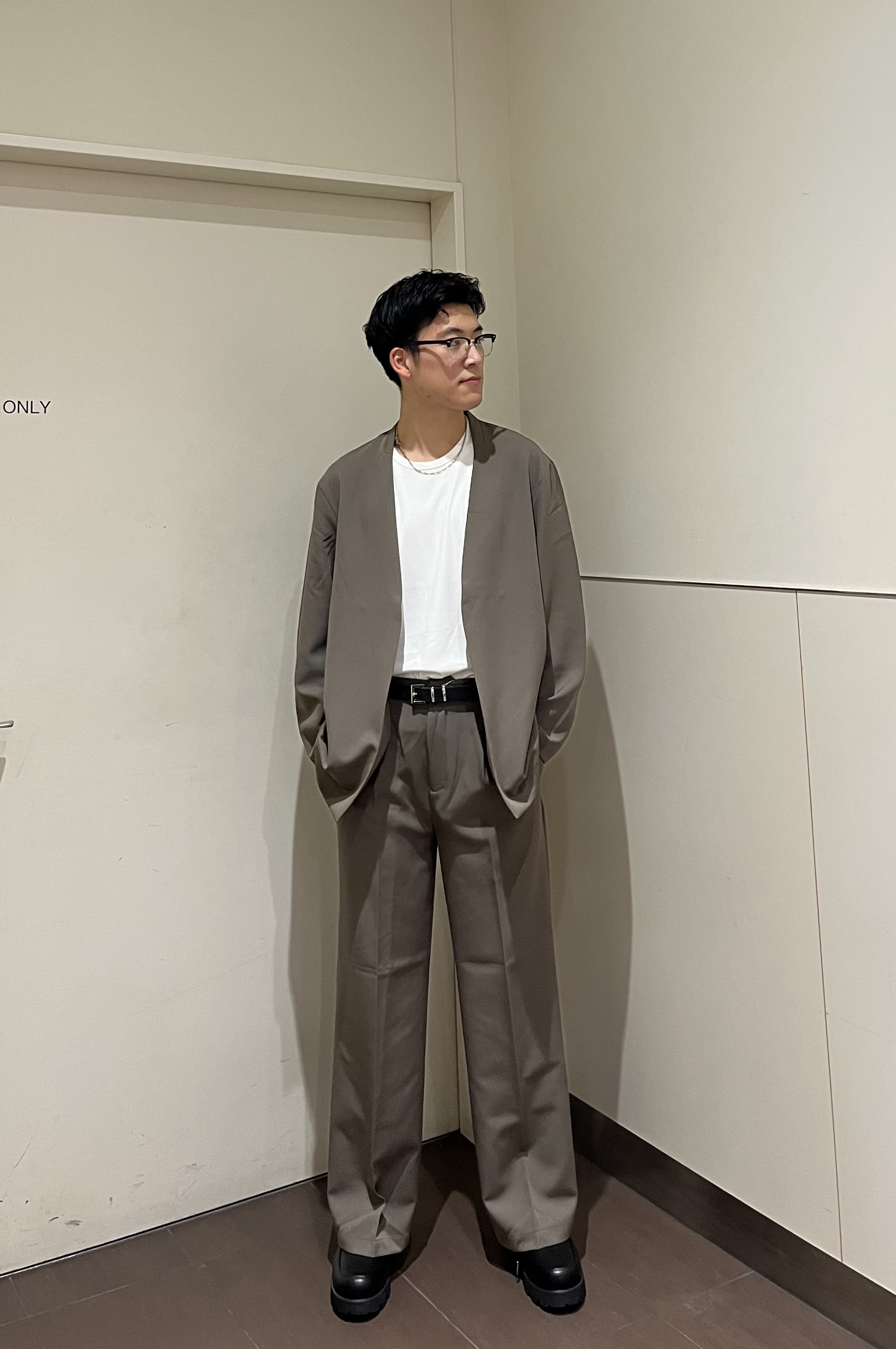 RITSUKIさんの「tk.TAKEO KIKUCHI｜【防シワ／ストレッチ/セット対応可】smart shiftシリーズ ノーカラージャケット」を使ったコーディネート