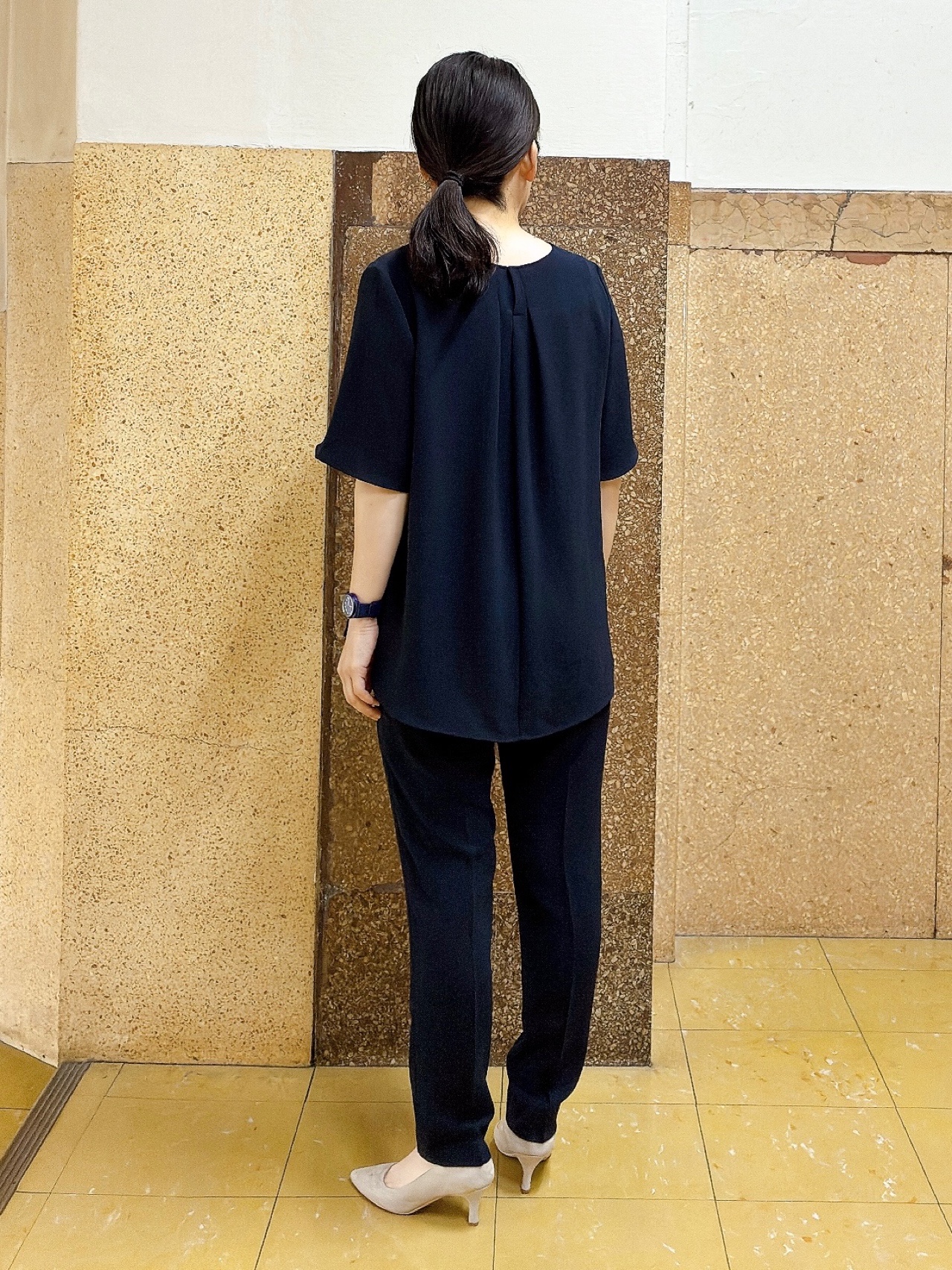 hattoriさんの「INDIVI｜【着る日傘】シフォンドッキングブラウス」を使ったコーディネート