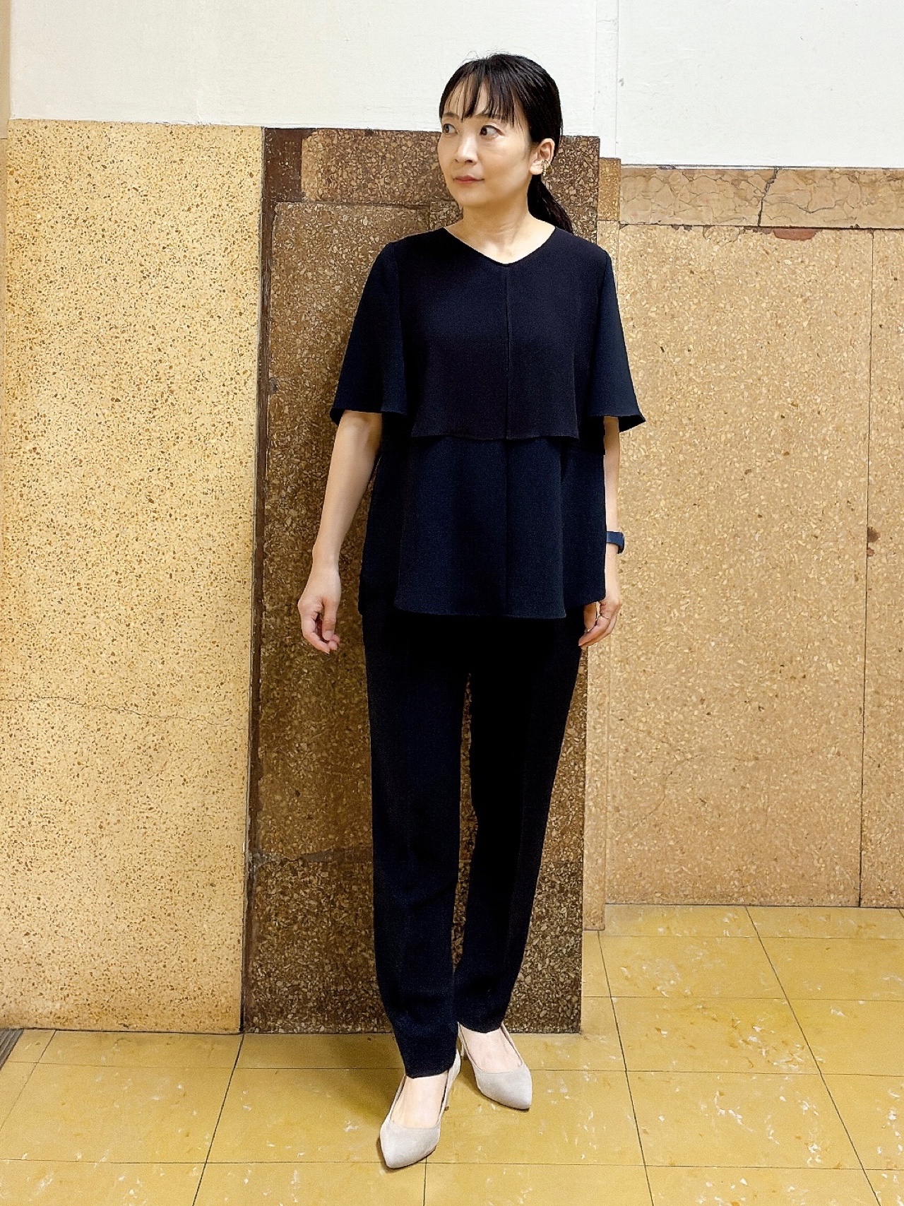 hattoriさんの「INDIVI｜【着る日傘】シフォンドッキングブラウス」を使ったコーディネート