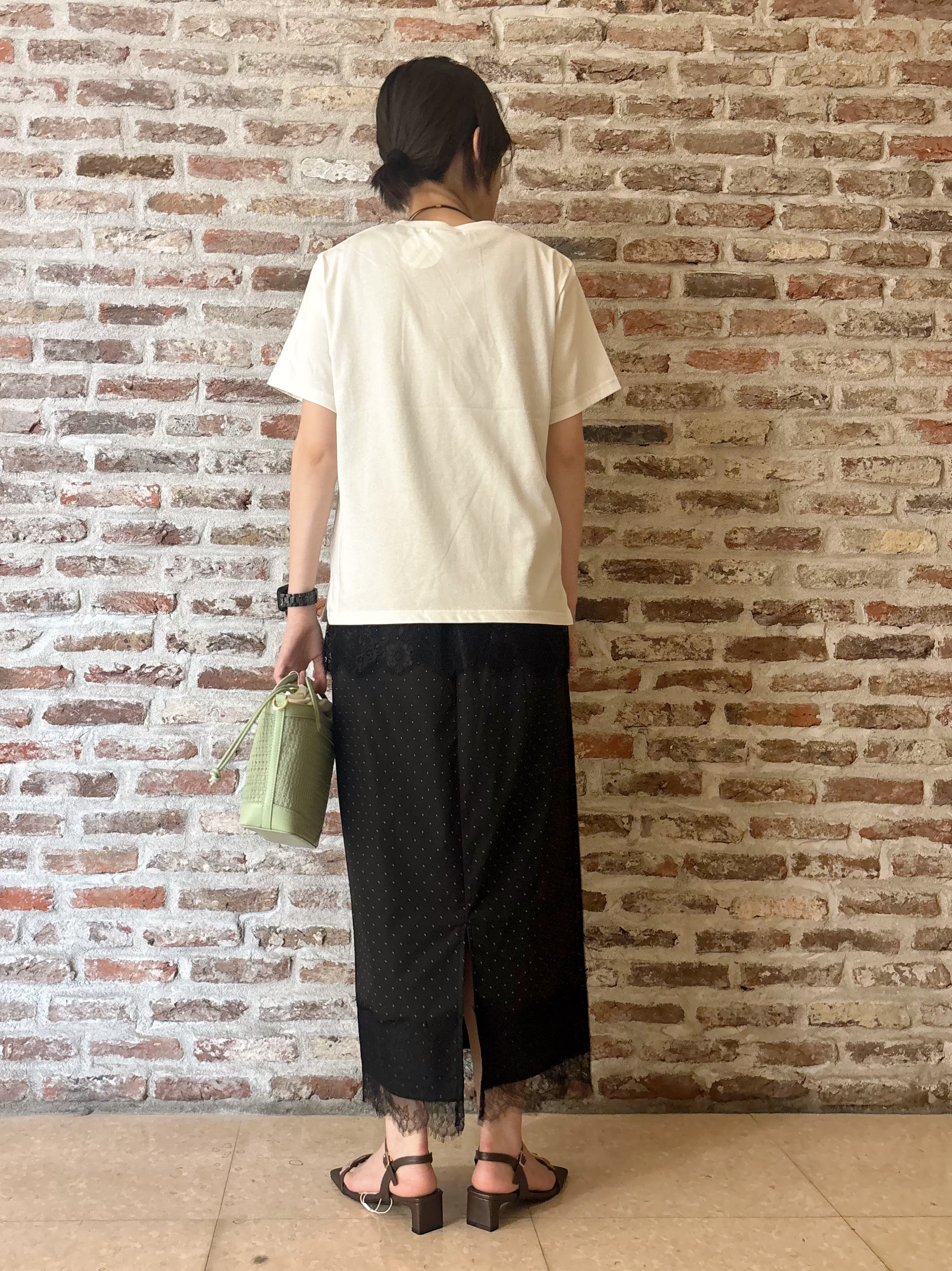 しばさんの「THE SHOP TK｜【吸水速乾】プリントアソートTシャツ」を使ったコーディネート