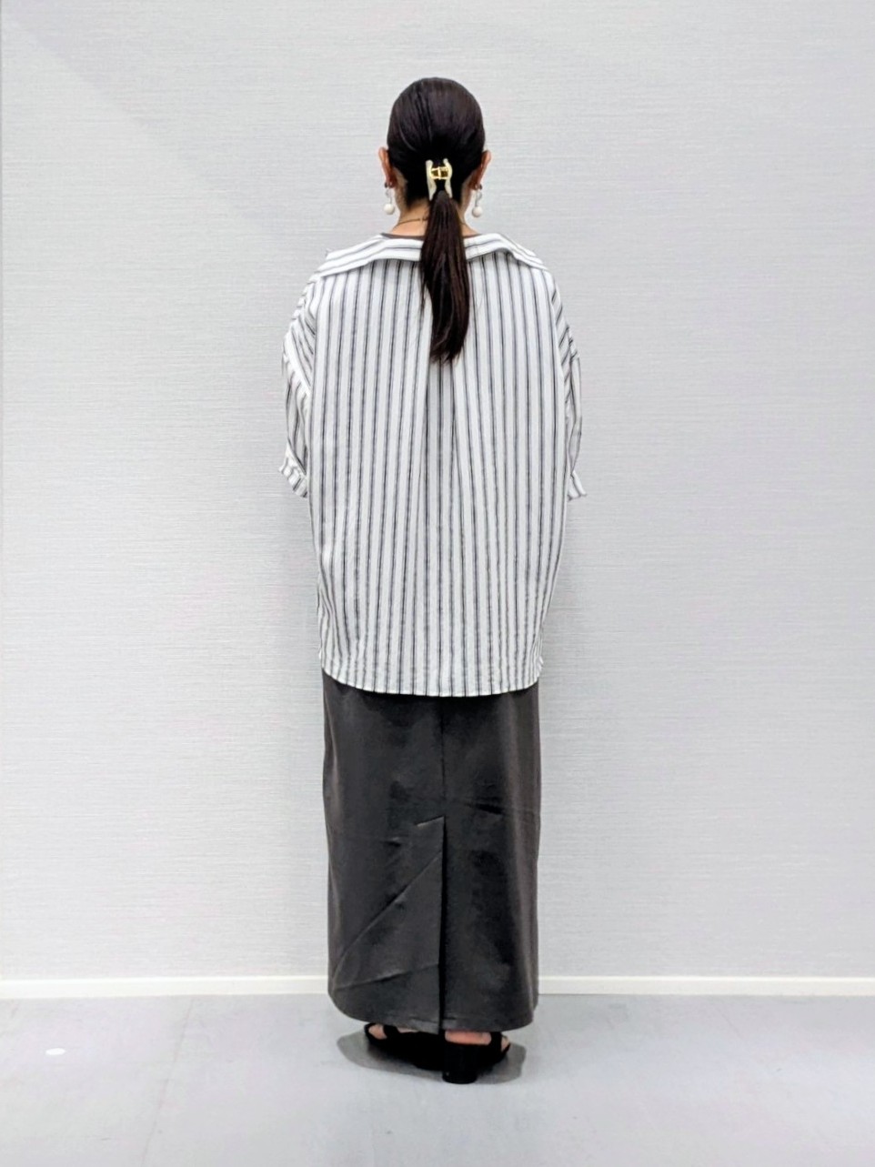 makkyさんの「UNTITLED｜【秋映え/羽織り】ストライプシャツ」を使ったコーディネート