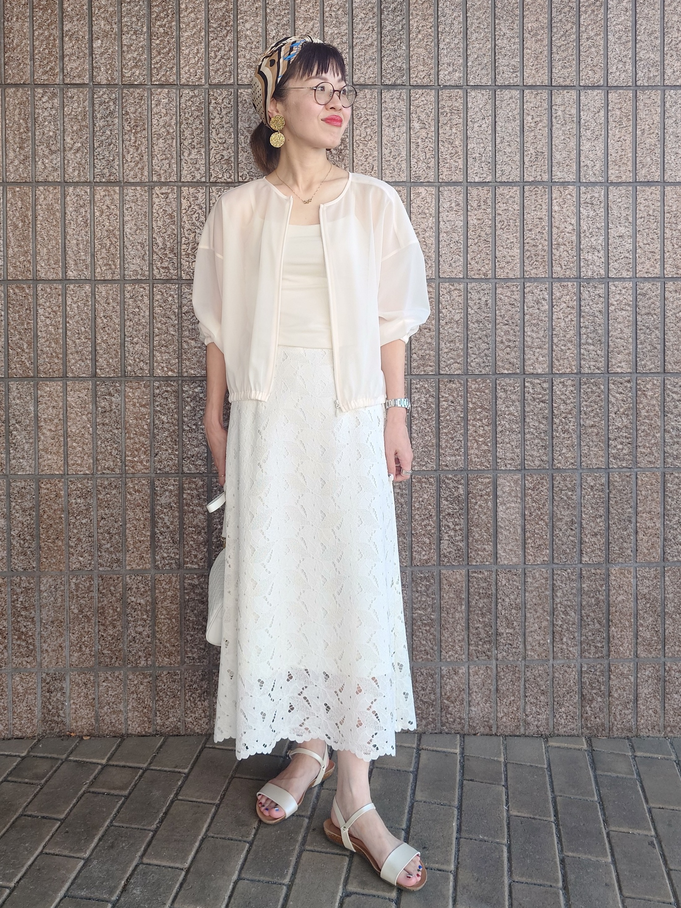 MUTSUKOさんの「UNTITLED｜【秋羽織り/ジップ】トリコットシアーブラウス」を使ったコーディネート