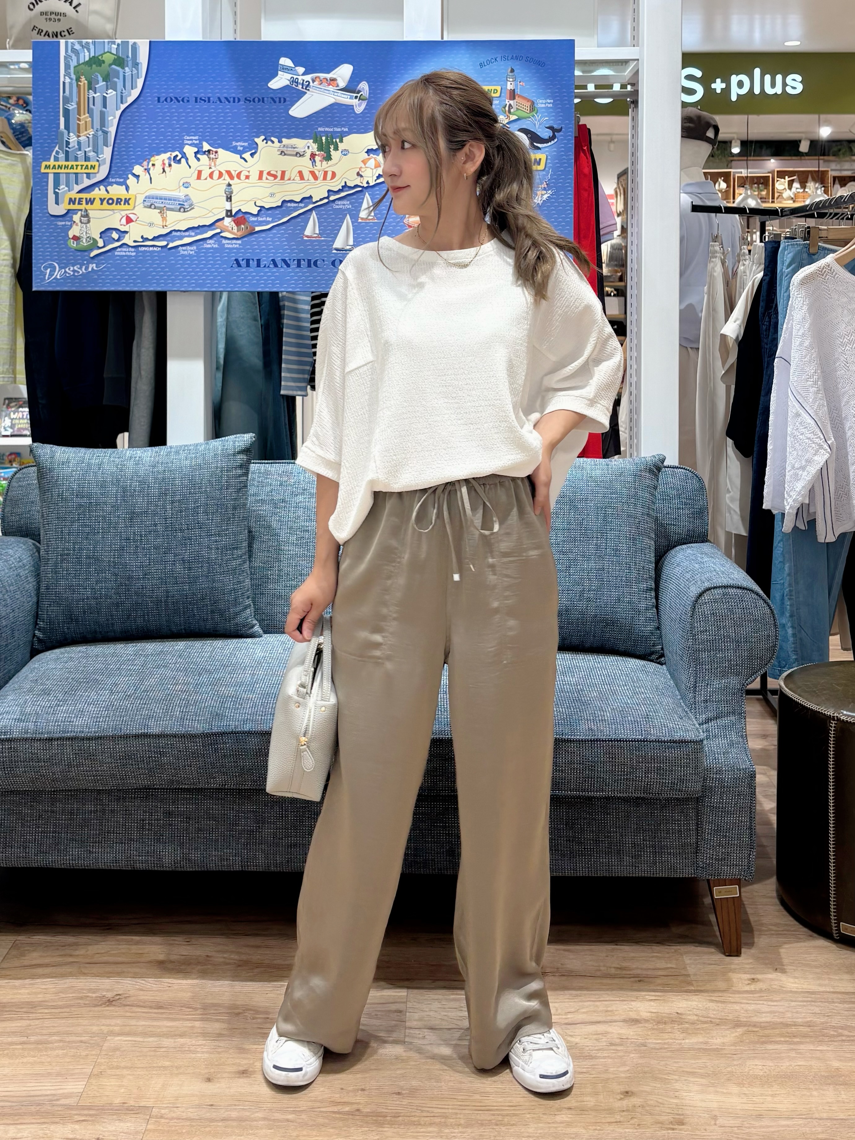 yuinaさんの「Dessin｜シュリンクジャージ カットソー」を使ったコーディネート