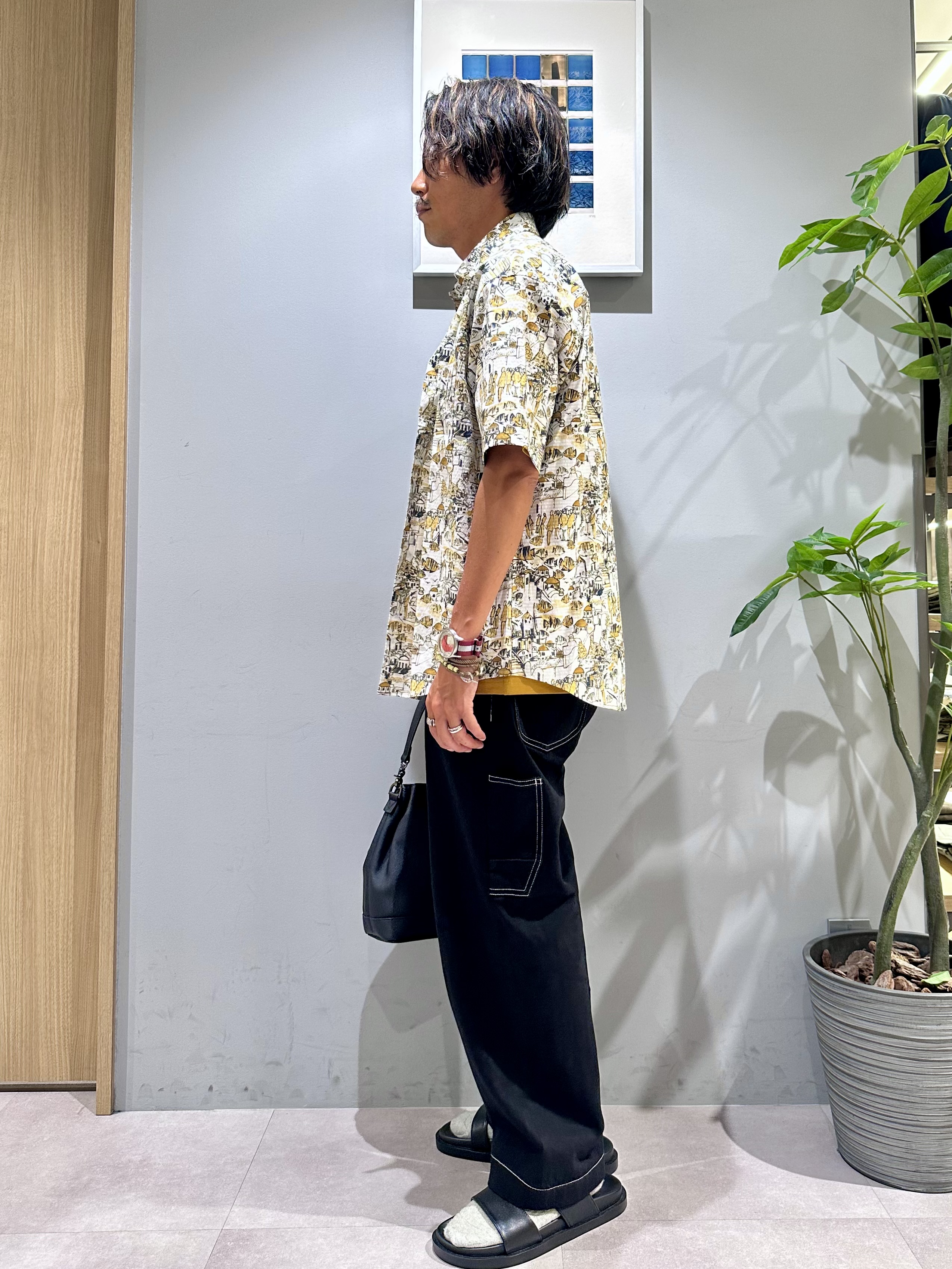 obaさんの「TAKEO KIKUCHI｜【日本製】DotAir（R）リゾートプリント半袖シャツ」を使ったコーディネート