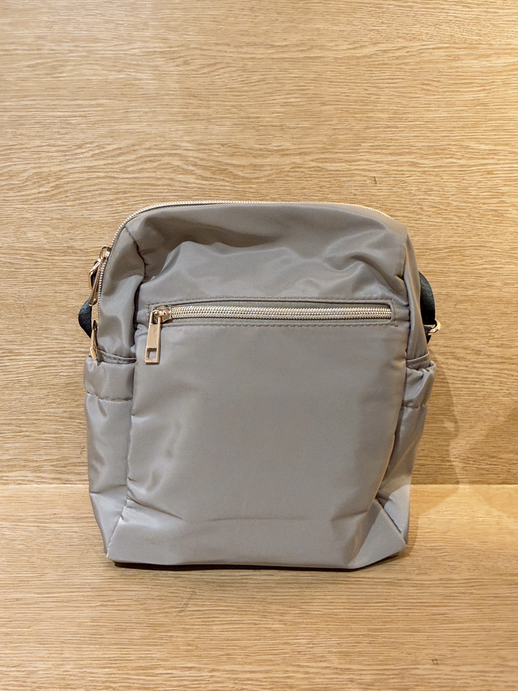 みーさんの「grove｜高評価！【接触冷感／UVカットetc】ベーシックショートカーディガン」を使ったコーディネート