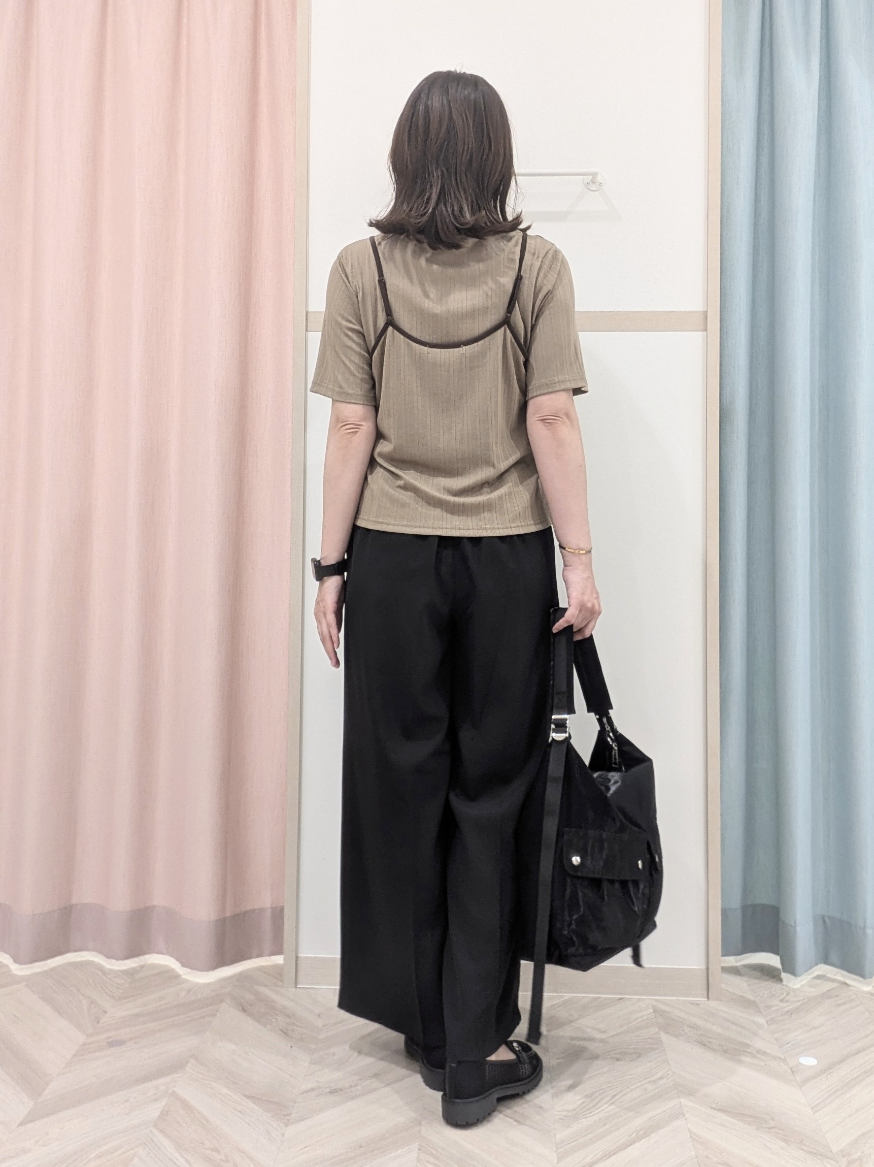 miyuさんの「SHOO･LA･RUE｜【2点セット】ランダムテレコで細見え  配色使いTシャツ+キャミソール」を使ったコーディネート