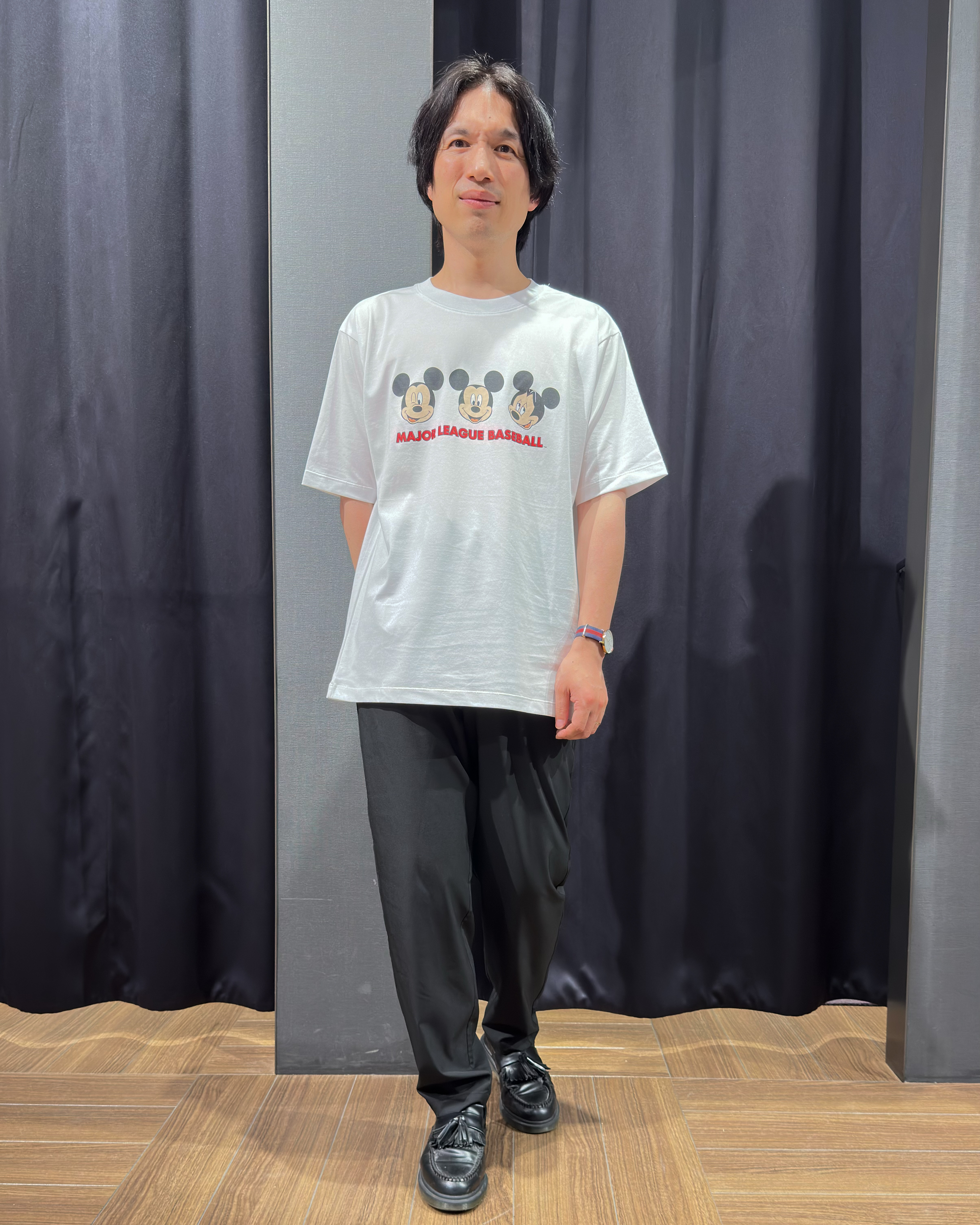 tomoyaさんの「THE SHOP TK｜【Disney】【MLB】スペシャルデザイン半袖Tシャツ」を使ったコーディネート