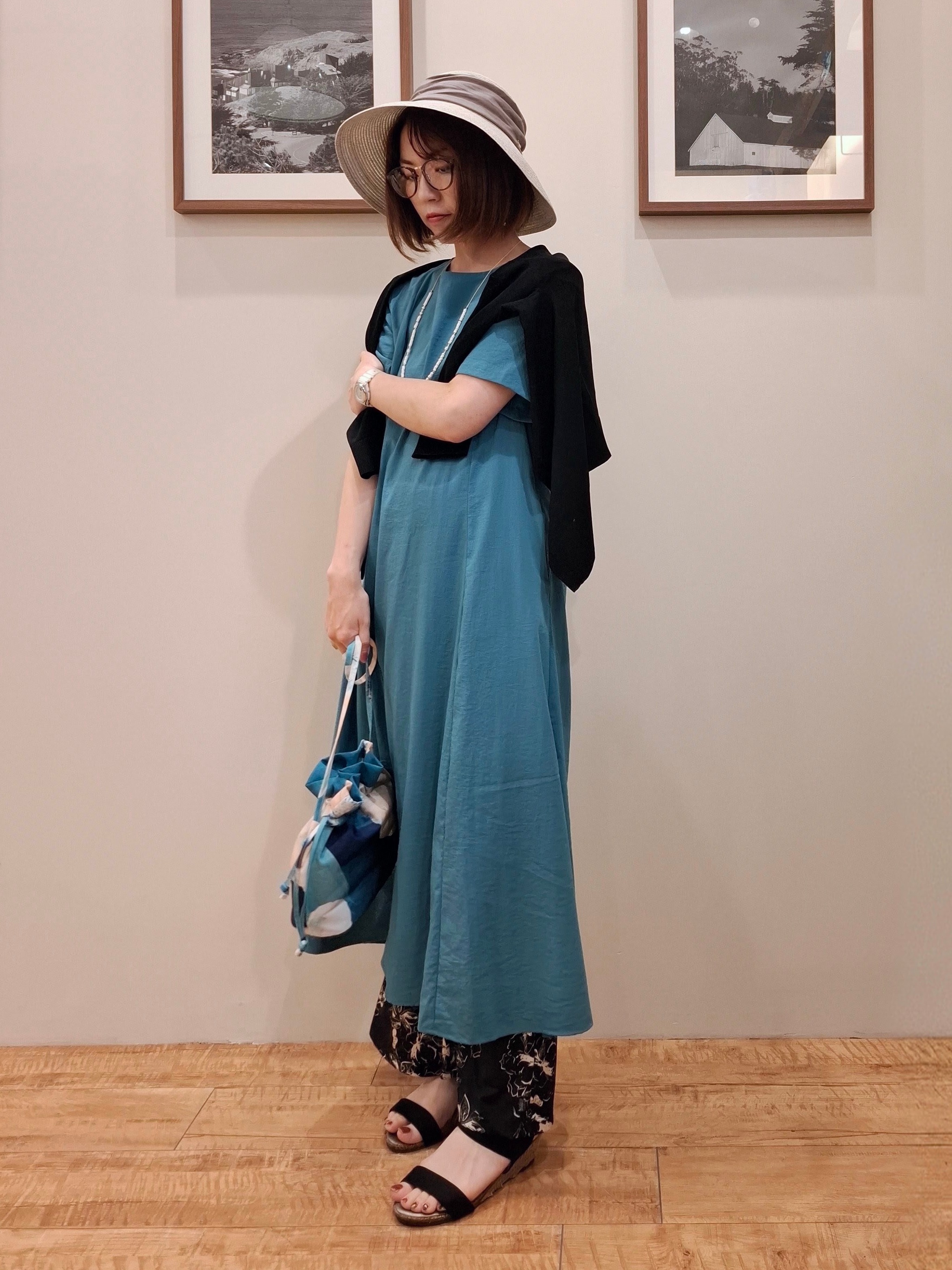 まあるさんの「SHOO･LA･RUE｜【S-LL/洗濯機可/セットアップ可】軽凛(かろりん) 切替ワンピース」を使ったコーディネート