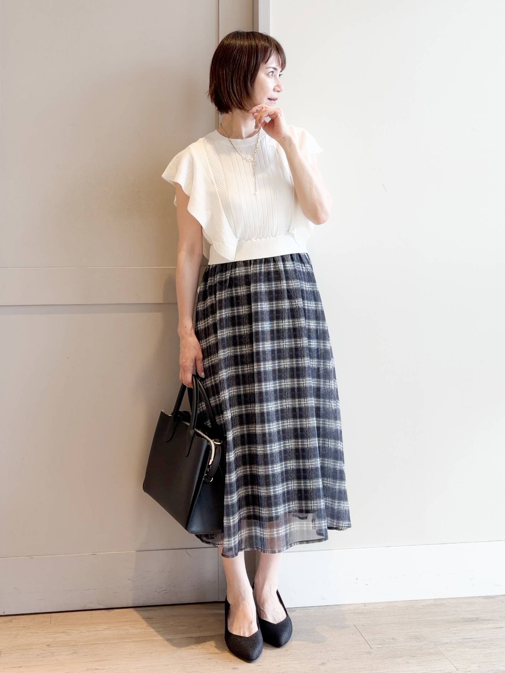 yamakoさんの「grove｜【低身長さんも選べる着丈・洗濯機◎】1枚で華やか 肩フリルニットドッキングワンピース」を使ったコーディネート