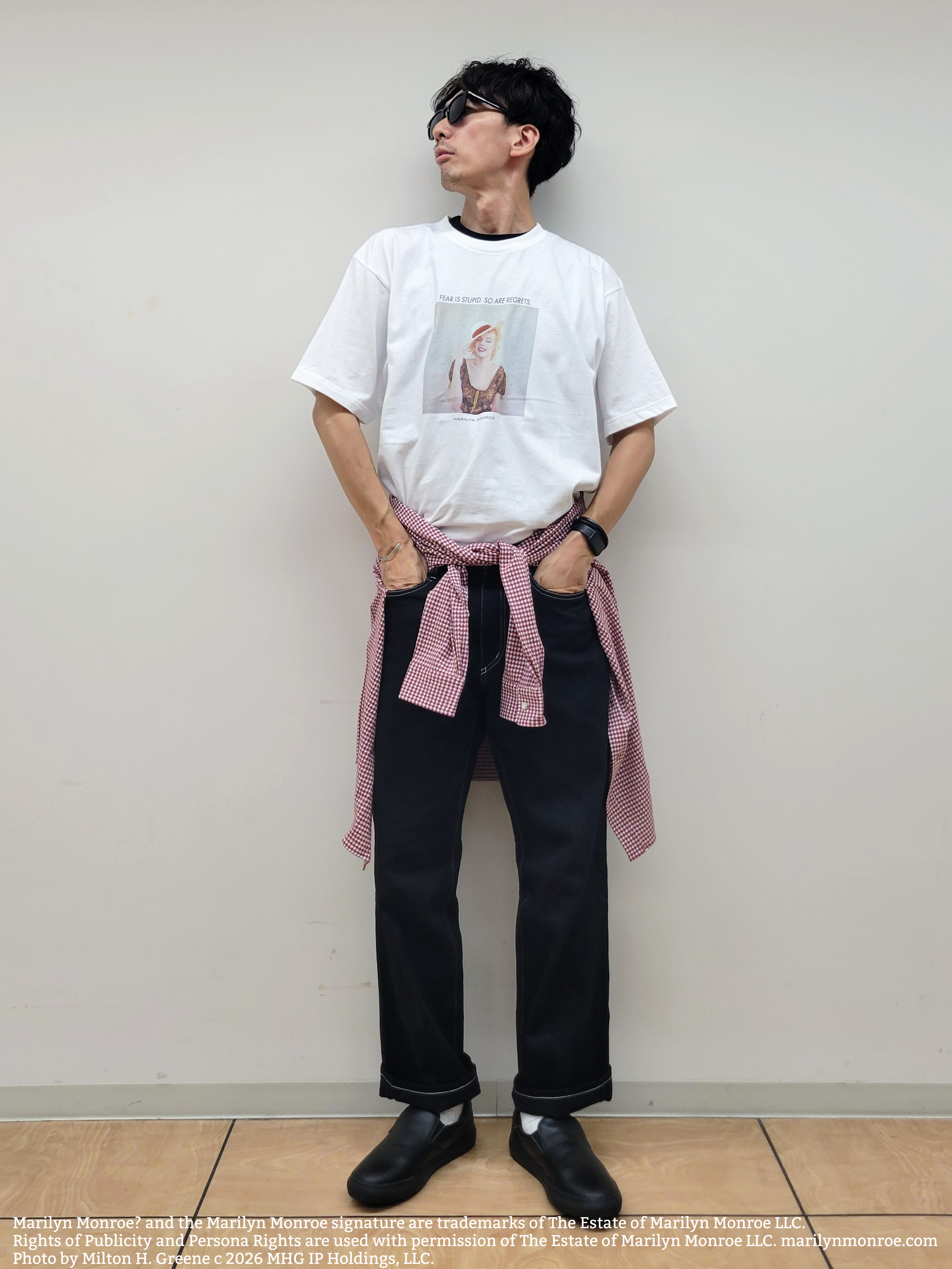 piroyaさんの「TAKEO KIKUCHI｜【別注】マリリン・モンロー/フォトTシャツ」を使ったコーディネート