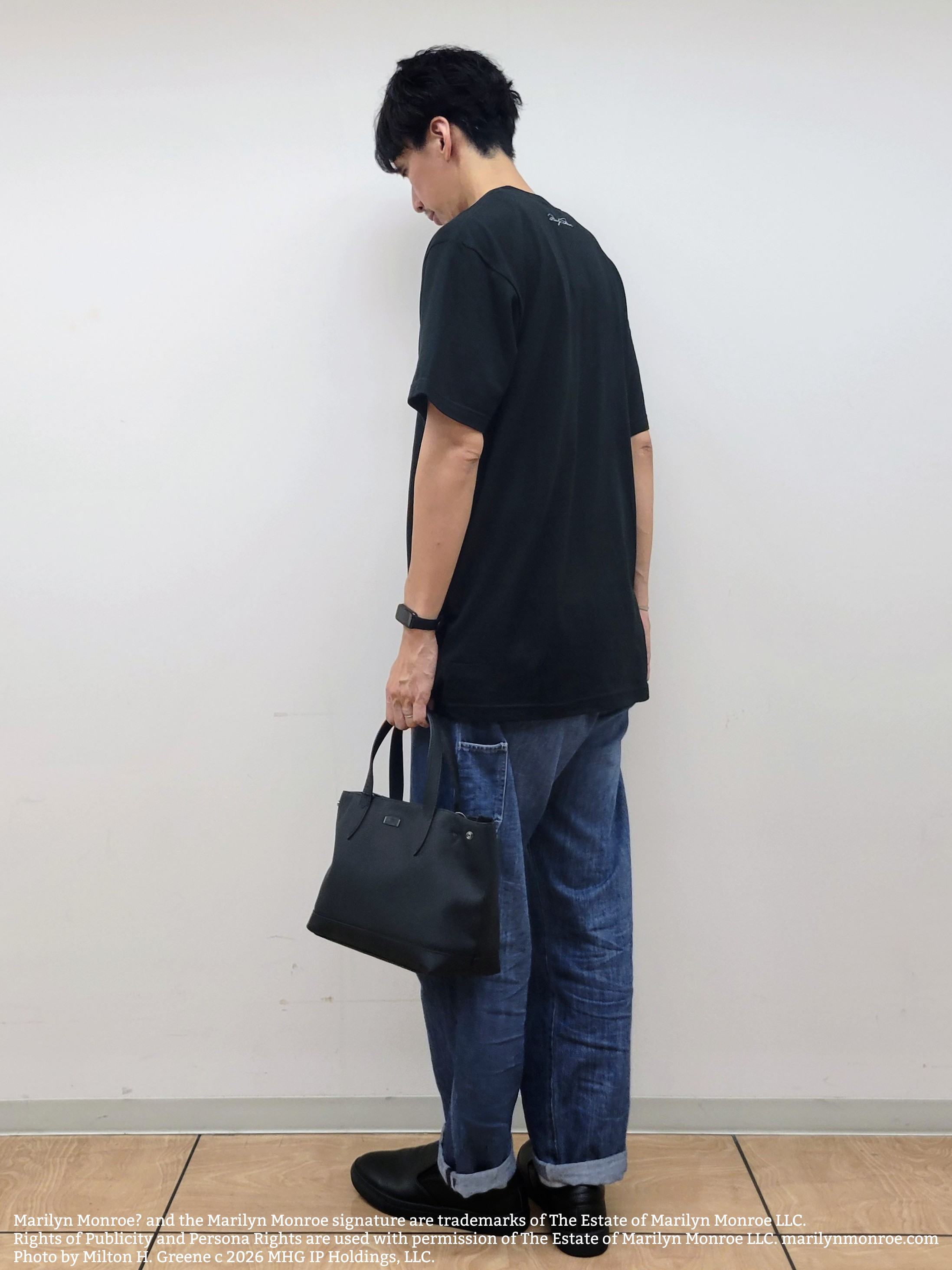 piroyaさんの「TAKEO KIKUCHI｜【別注】マリリン・モンロー/フォトTシャツ」を使ったコーディネート