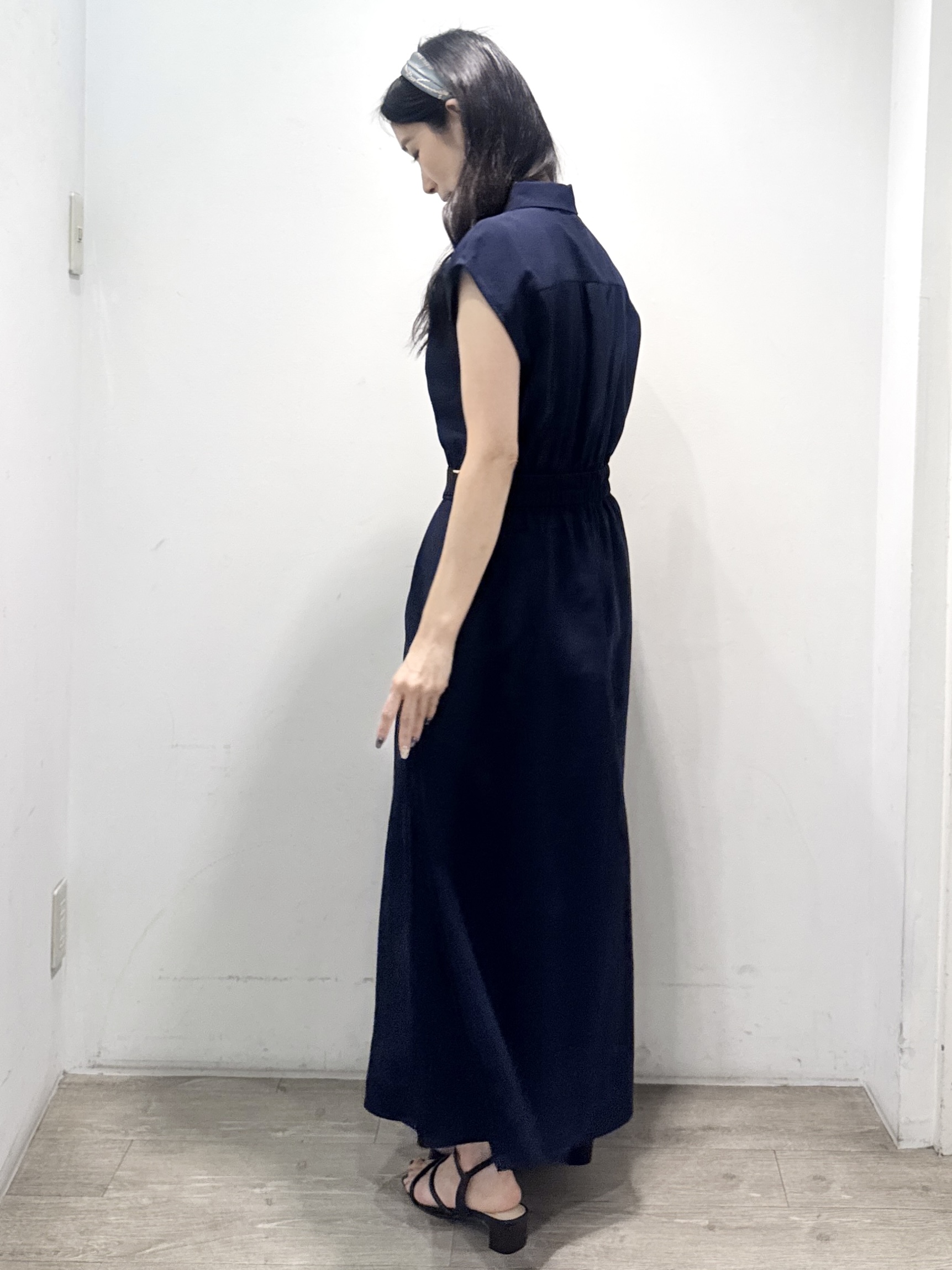 yuicciさんの「OPAQUE.CLIP｜【接触冷感／吸水速乾】フレンチスリーブシャツワンピース《イージーアイロン／洗濯機OK》」を使ったコーディネート