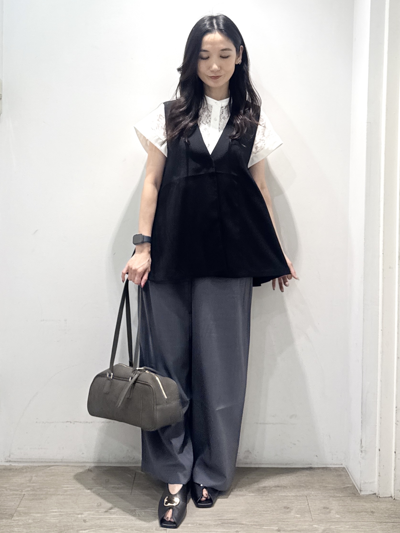 yuicciさんの「OPAQUE.CLIP｜【吸水速乾】フレアジレ《洗濯機OK／セットアップ対応可》」を使ったコーディネート