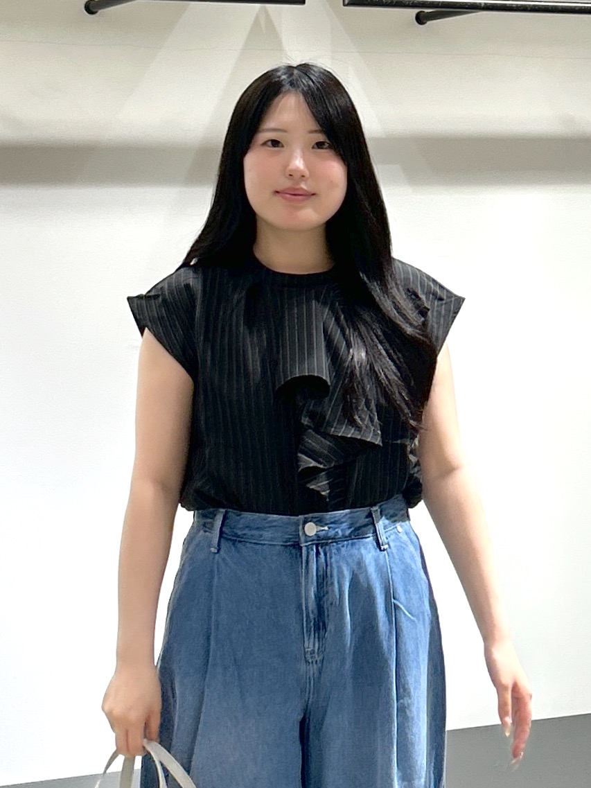sayaさんの「OPAQUE.CLIP｜ボウタイフリルブラウス【洗濯機OK】」を使ったコーディネート