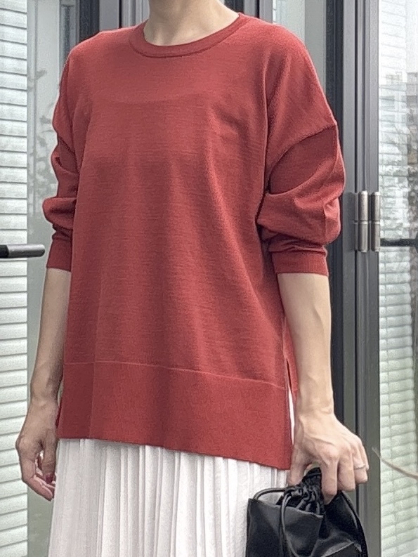 NAKAさんの「OPAQUE.CLIP｜スウェードライクプリーツスカート【S～LL/5col／洗濯機OK】」を使ったコーディネート