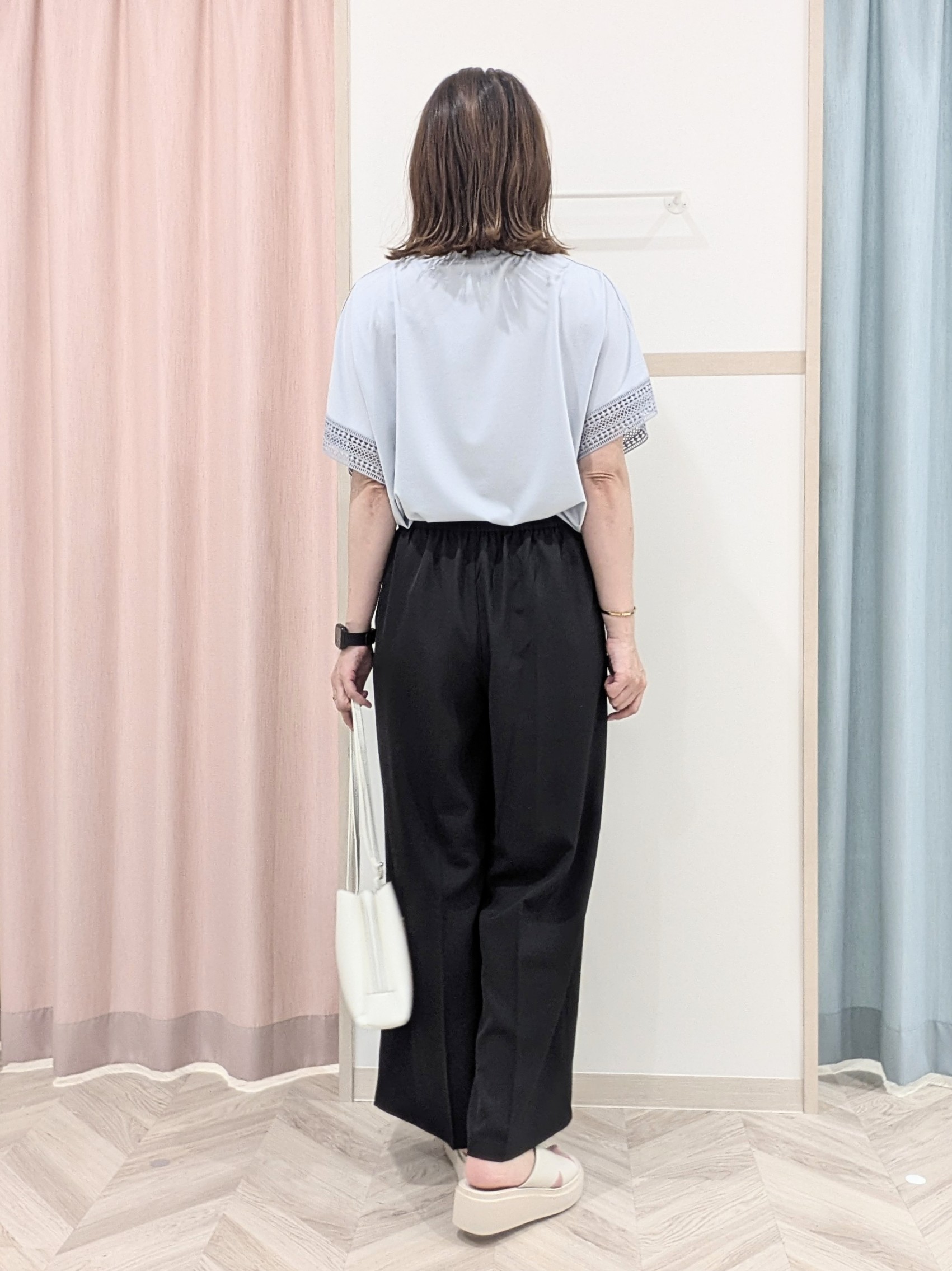 miyuさんの「SHOO･LA･RUE｜【UV/洗濯機可/体型カバー】ヒップ周りが隠せる お袖レースTシャツ」を使ったコーディネート