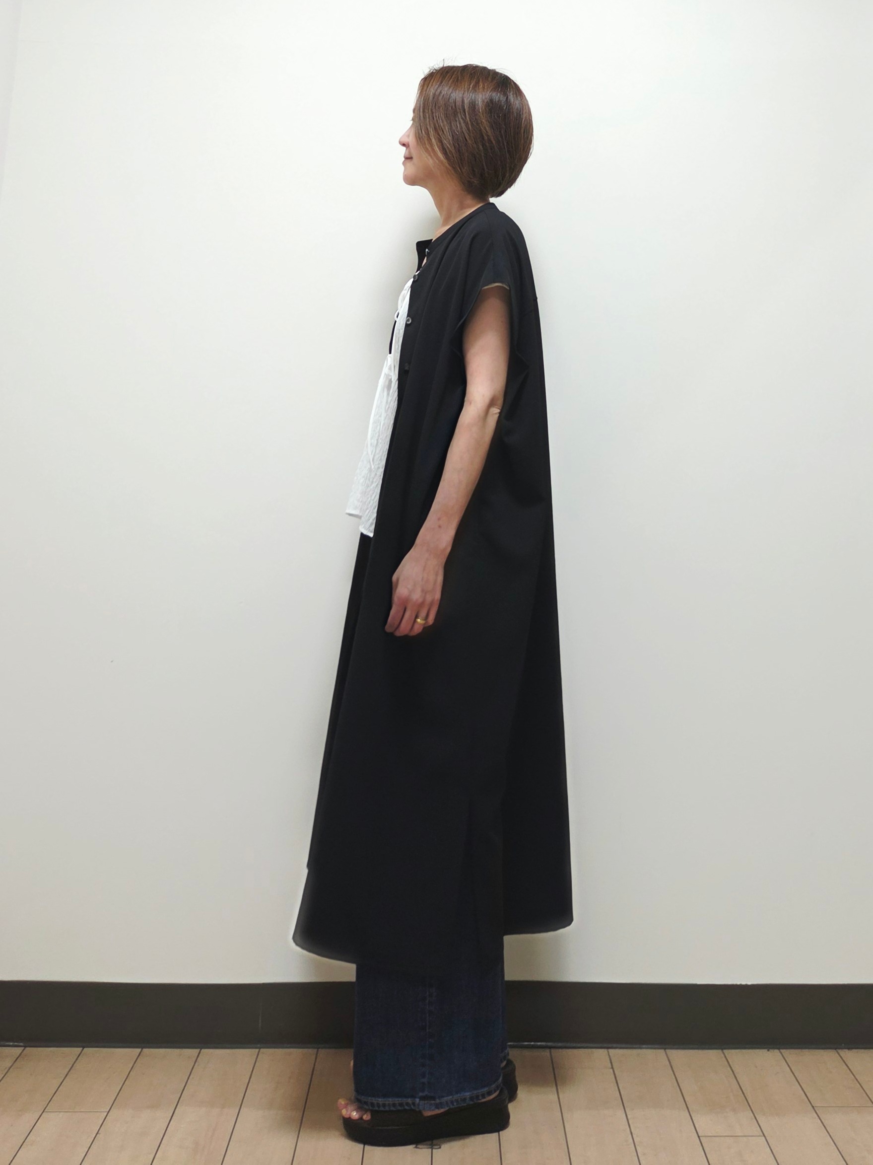 yuuさんの「Reflect｜すっきり見えバンドカラーシャツワンピース」を使ったコーディネート