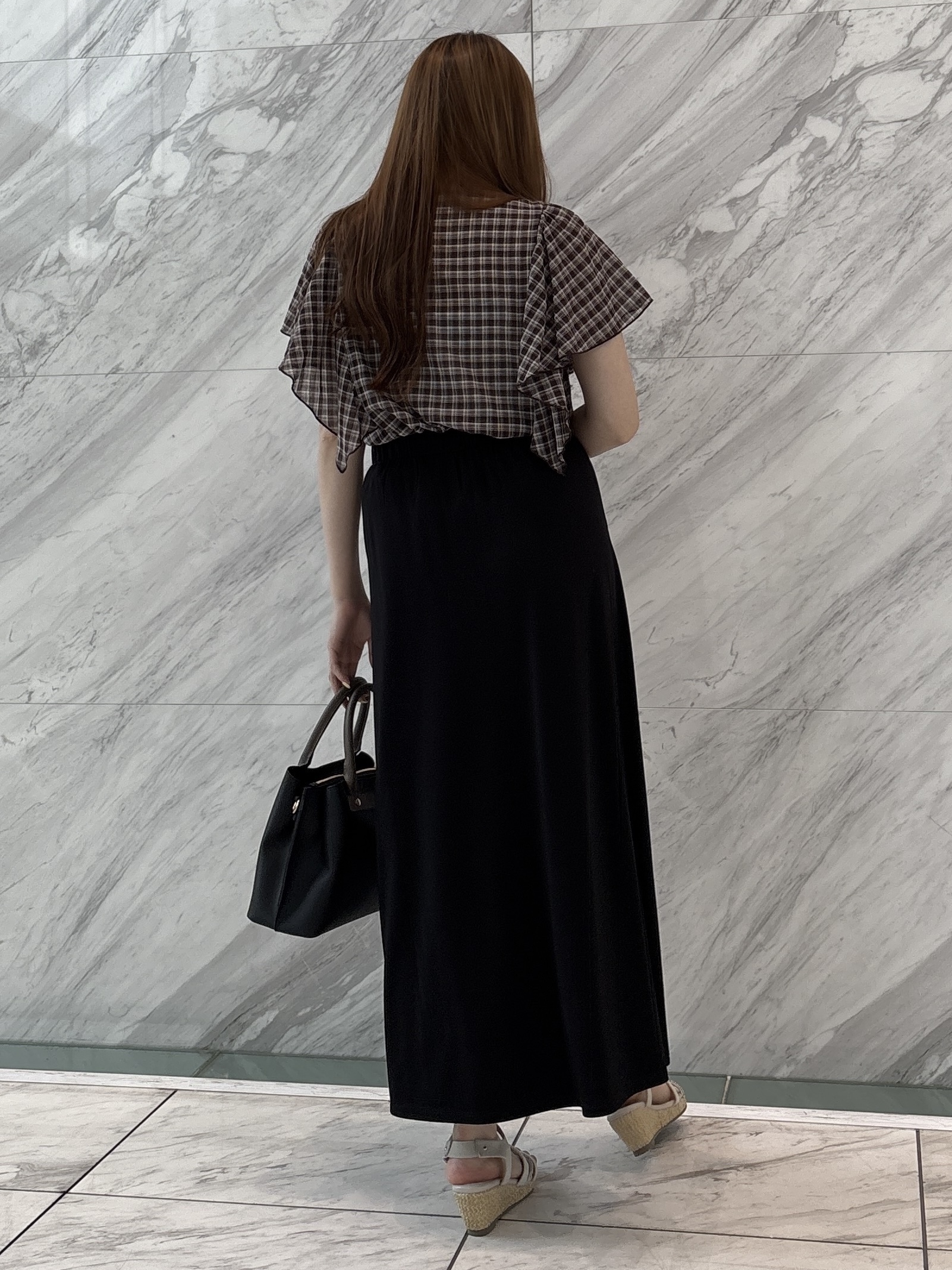 sayaさんの「grove｜1枚で着映えが叶う チェックラッフルフリルブラウス」を使ったコーディネート