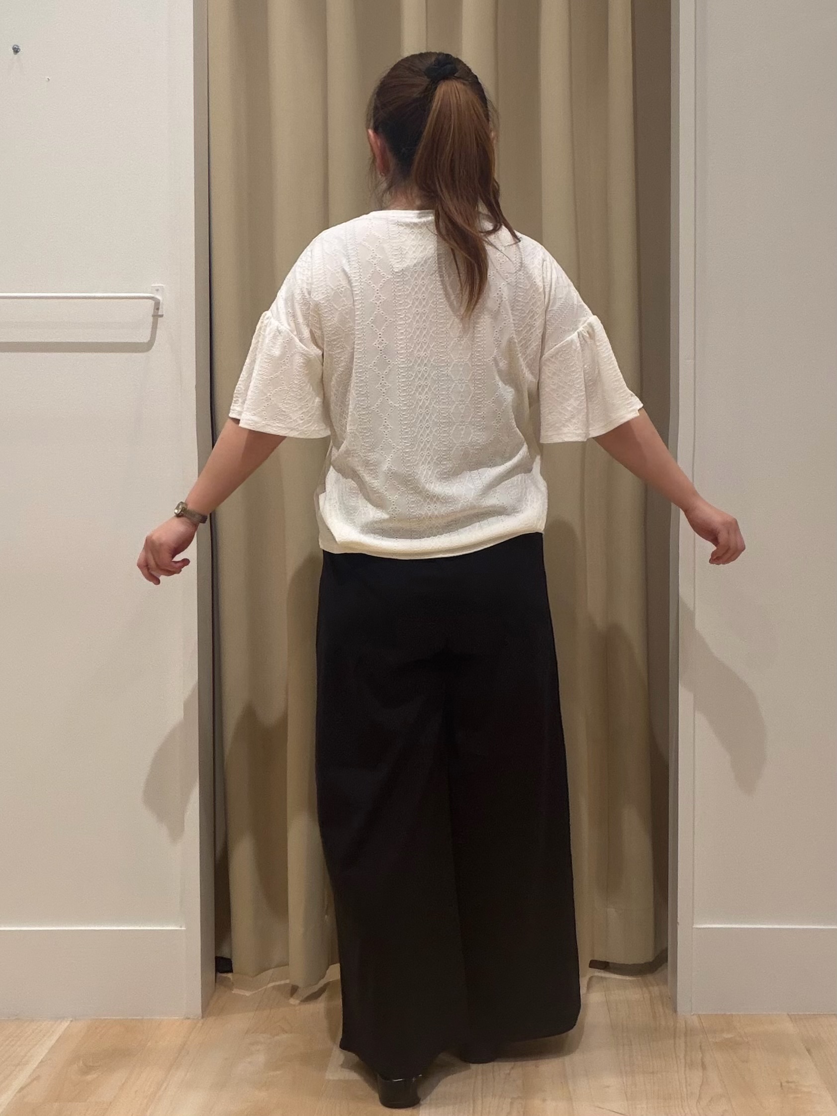 たまさんの「grove｜アイレットレースカットソー」を使ったコーディネート