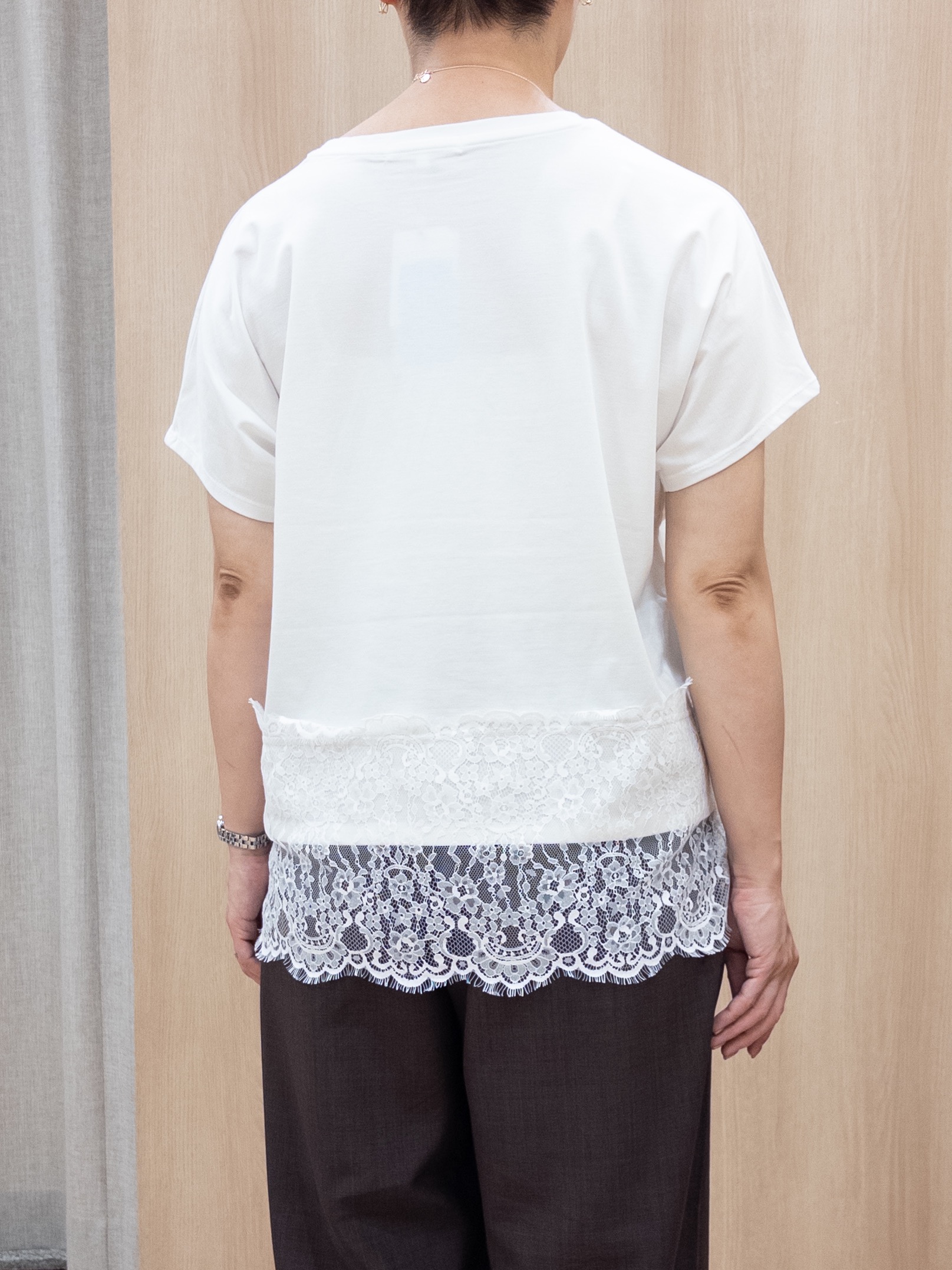 シュウコさんの「grove｜【UVカット・洗濯機◎】Tシャツ感覚で着られるコットン混ニット」を使ったコーディネート