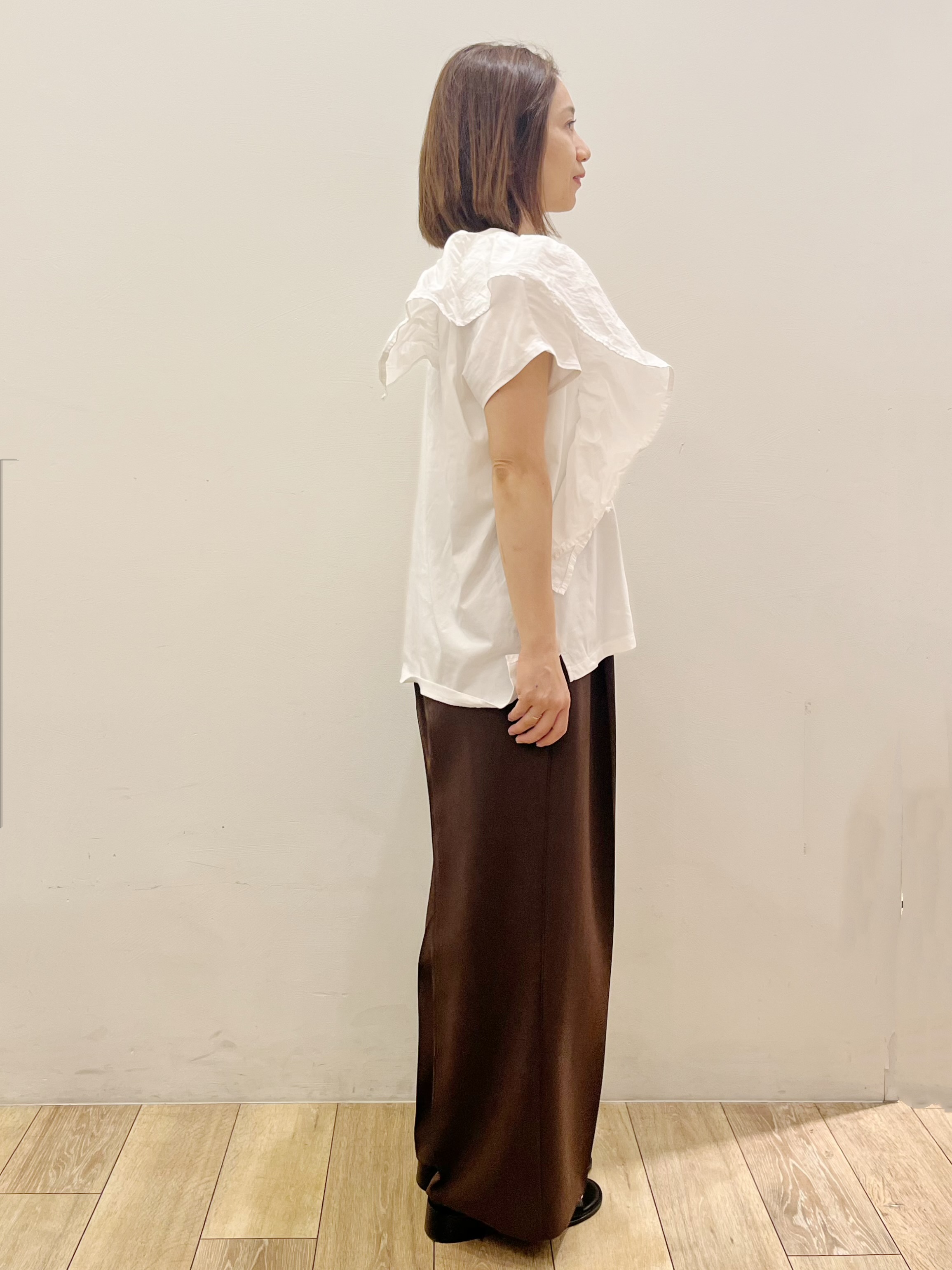 kcさんの「OPAQUE.CLIP｜【UVケア／接触冷感】アシメフリルドッキングカットソー《洗濯機OK》」を使ったコーディネート