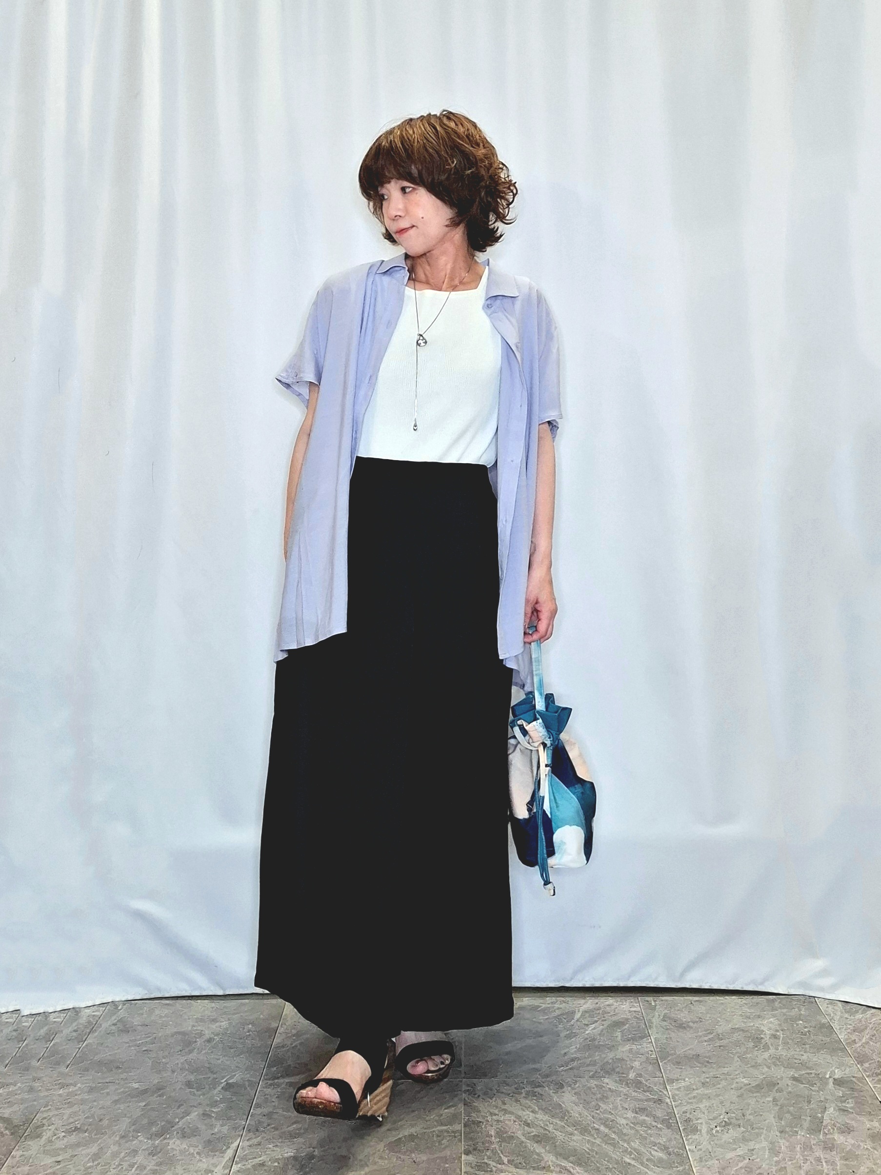 ぬーさんの「SHOO･LA･RUE｜【UV/洗濯機可】ほんのりシアーで上品な バックギャザーブラウス」を使ったコーディネート