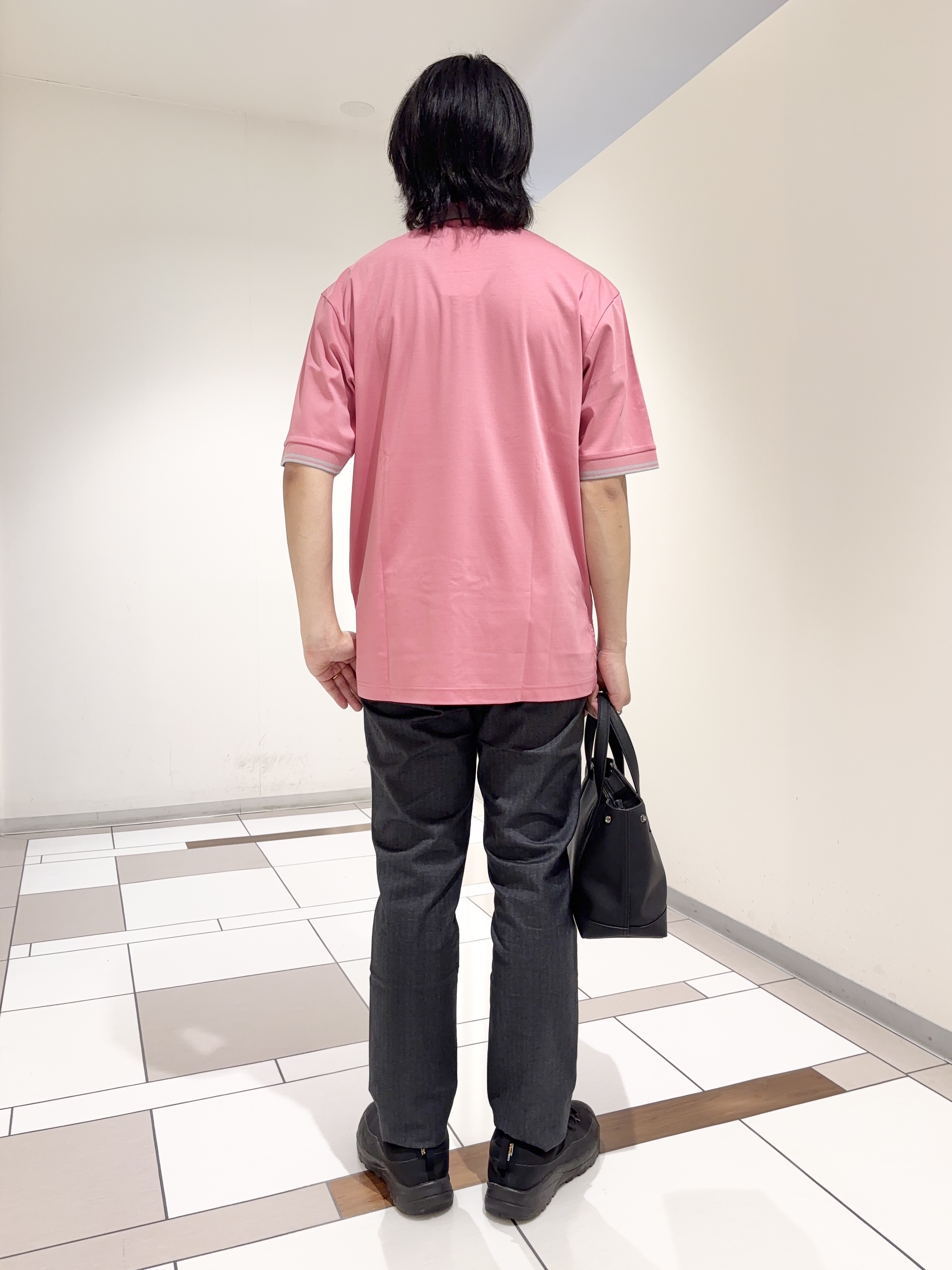 及川さんの「TAKEO KIKUCHI｜【BOWLER HAT LABEL】アイスクリアコットン ボーラーハットウォーカー ポロシャツ」を使ったコーディネート