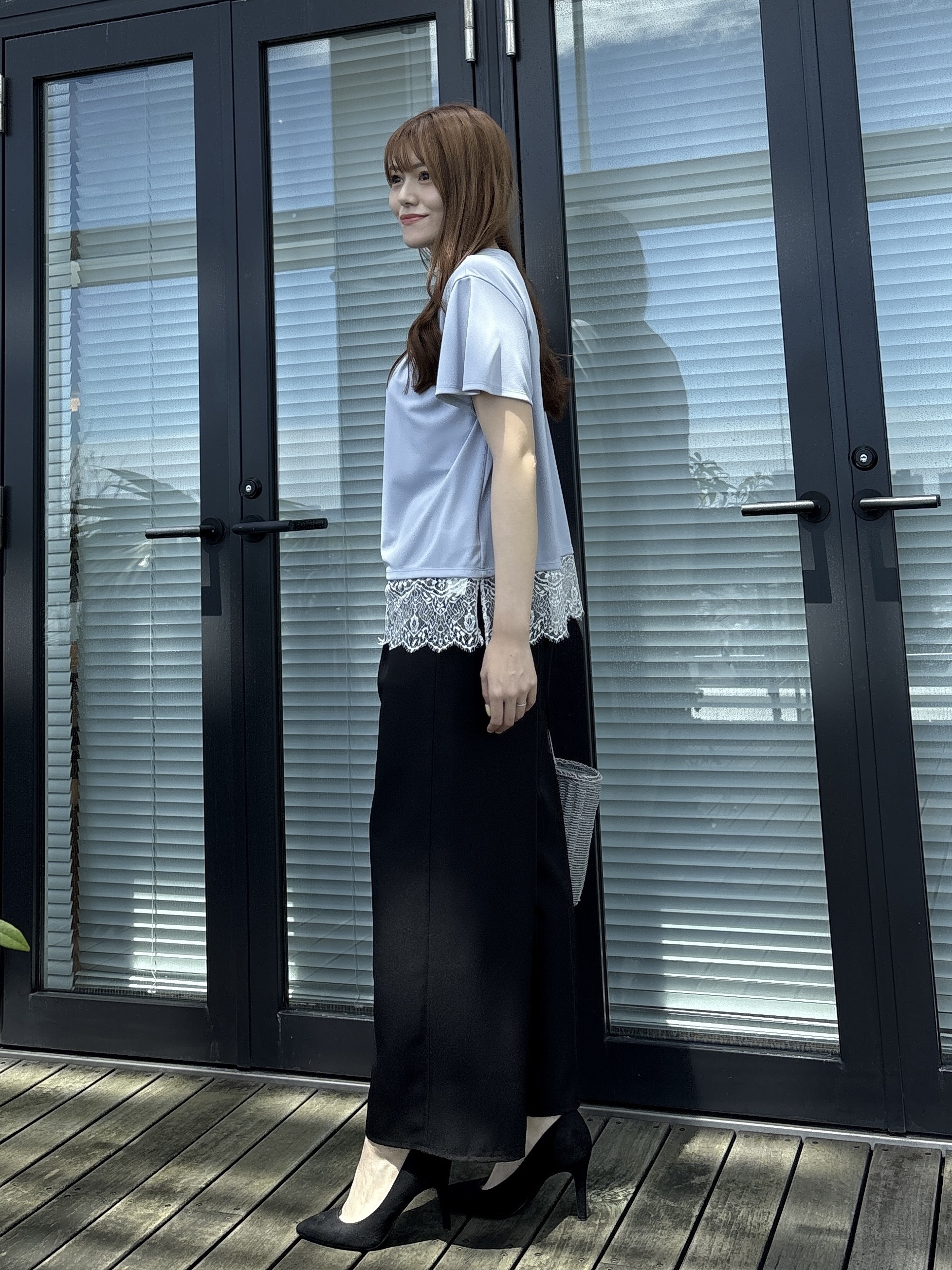 sayaさんの「COUP DE CHANCE｜【手洗い可／日本製／接触冷感】裾レースカットソー」を使ったコーディネート