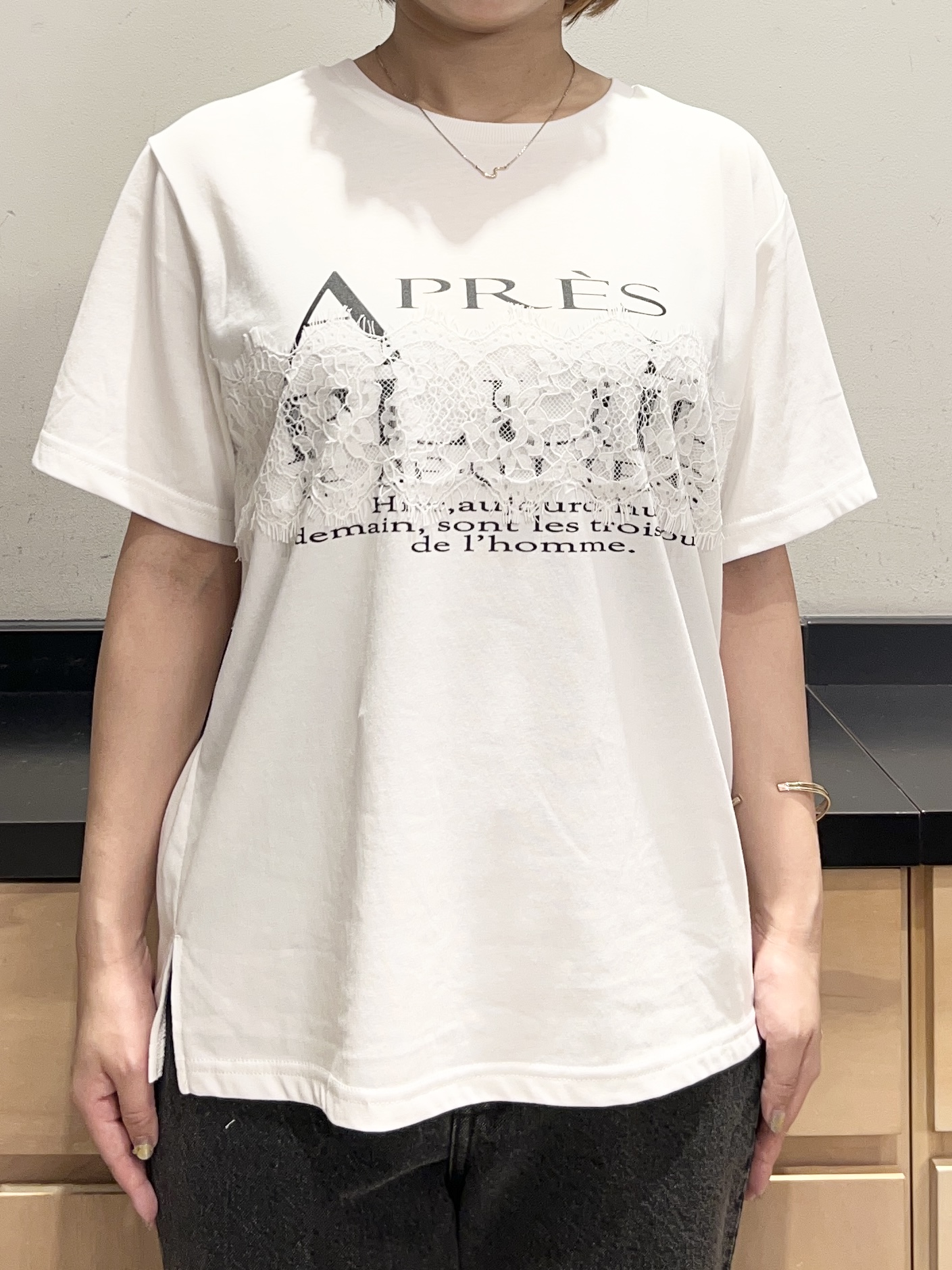 かのさんの「THE SHOP TK｜【吸水速乾/UV/防しわ】軽く羽織りたい半袖ジャケット」を使ったコーディネート