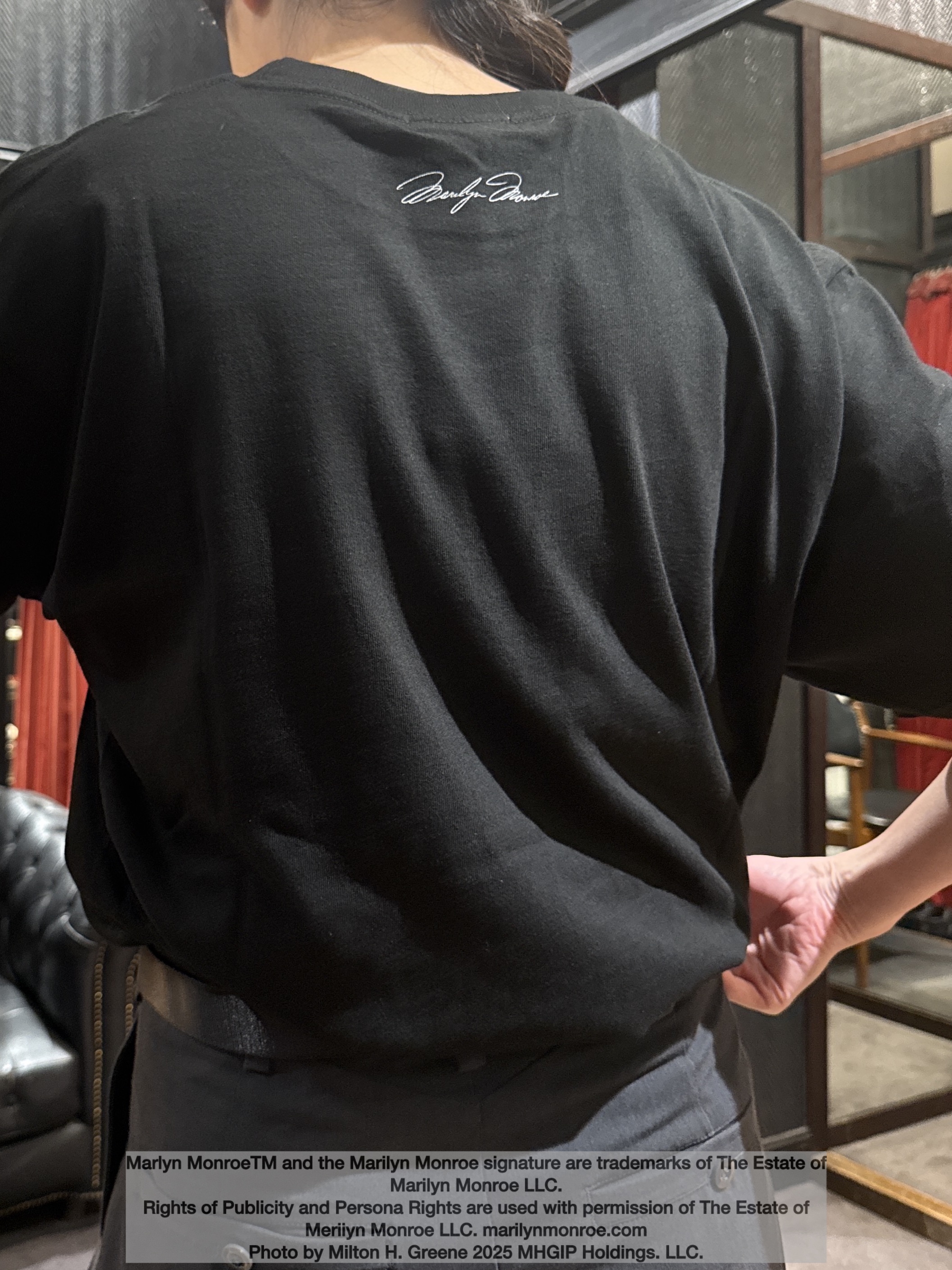 神野（jinno）さんの「TAKEO KIKUCHI｜【別注】マリリン・モンロー/フォトTシャツ」を使ったコーディネート