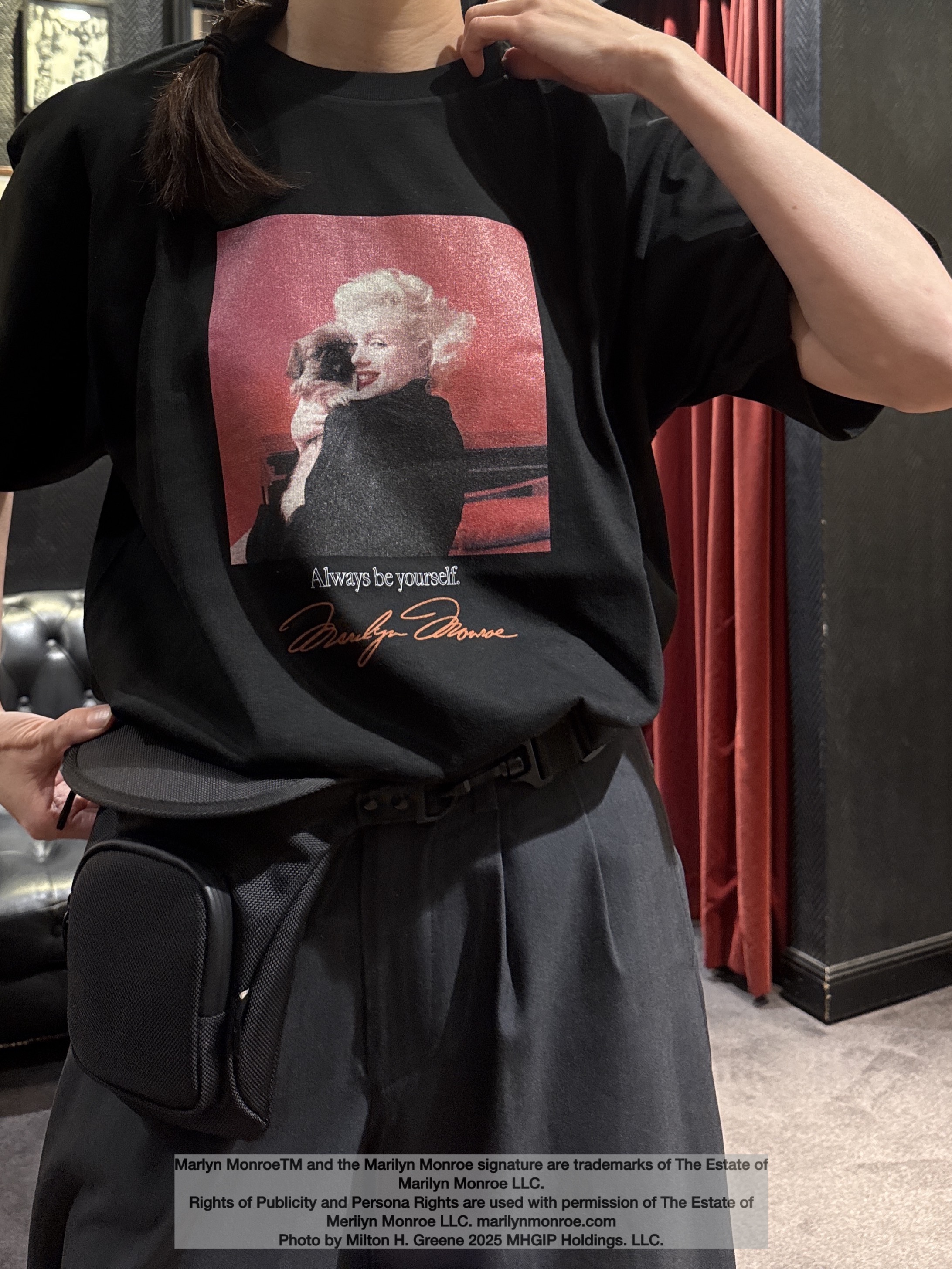 神野（jinno）さんの「TAKEO KIKUCHI｜【別注】マリリン・モンロー/フォトTシャツ」を使ったコーディネート