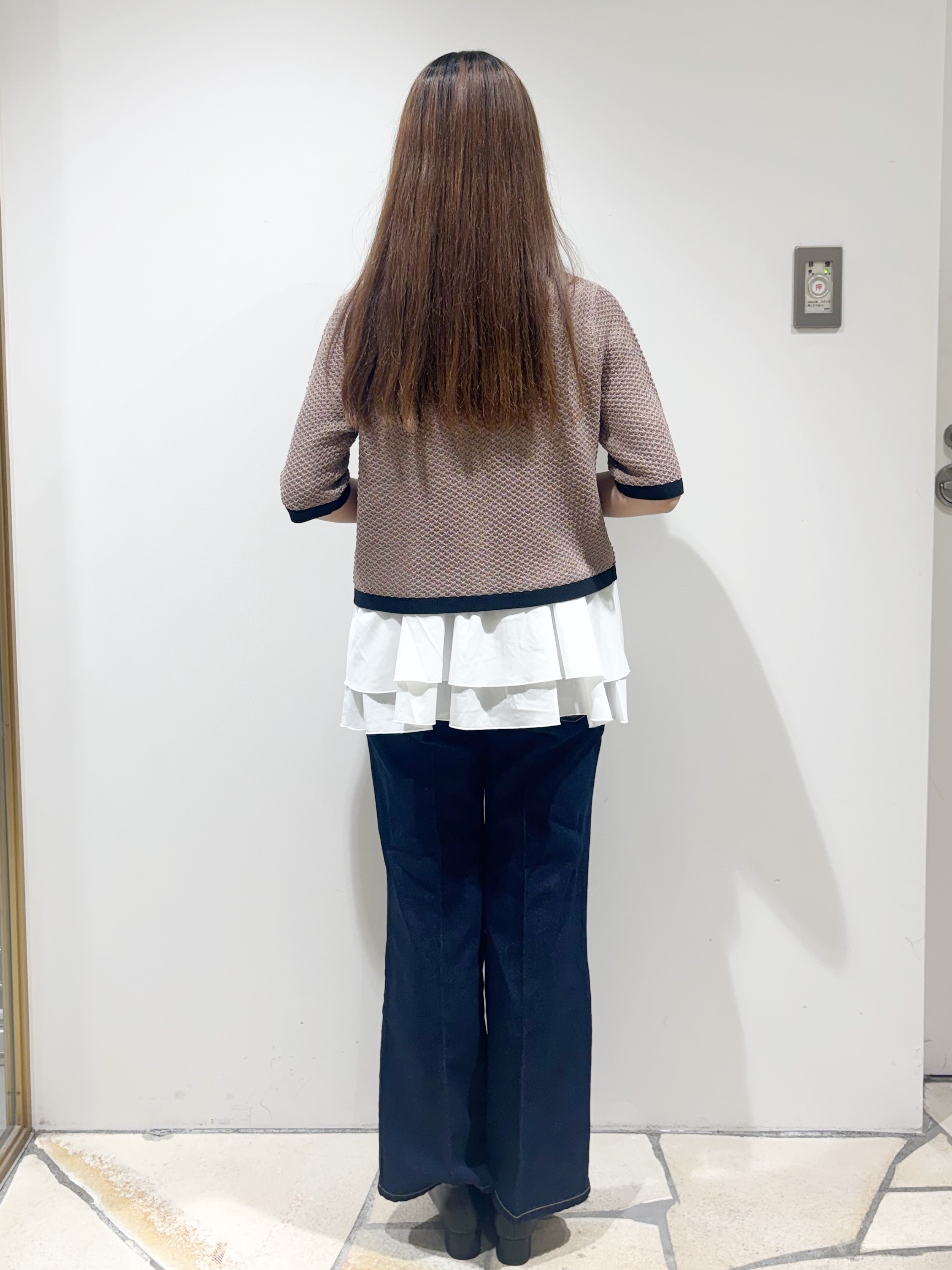 みあたんさんの「index｜【抗ピリング】柄編みニットカーディガン&times;ペプラムキャミセット《洗濯機OK》」を使ったコーディネート