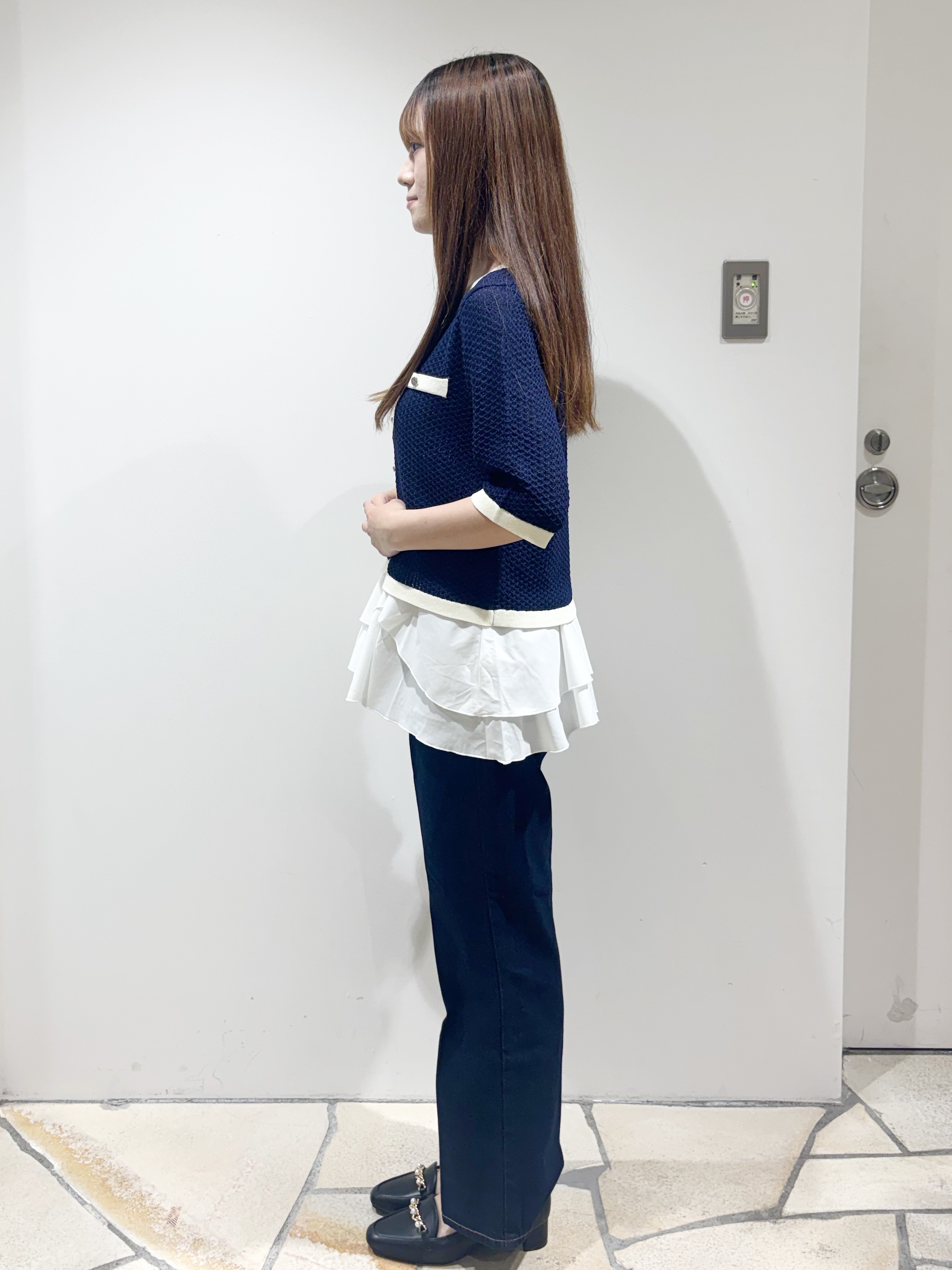 みあたんさんの「index｜【抗ピリング】柄編みニットカーディガン&times;ペプラムキャミセット《洗濯機OK》」を使ったコーディネート