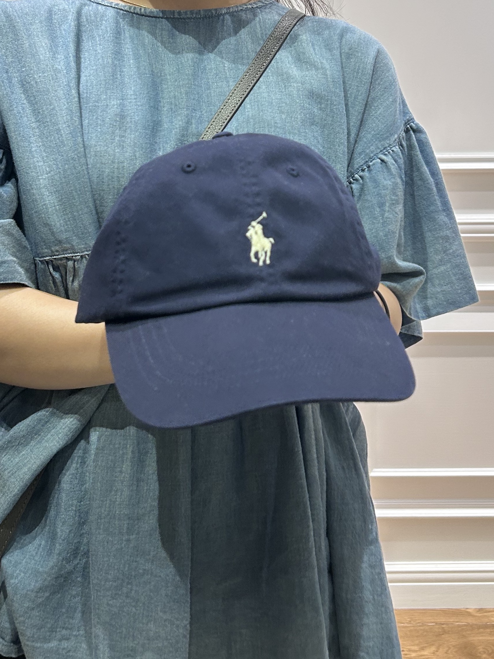 とりみさんの「DRESSTERIOR｜【涼しく着映え】シアーデニムAラインブラウス」を使ったコーディネート