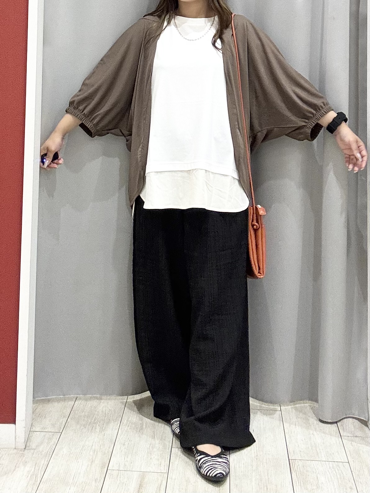 shioさんの「SHOO･LA･RUE｜【UV/体型カバー】冷房や朝晩の冷え込み対策にも さらとろ5分袖カーディガン」を使ったコーディネート