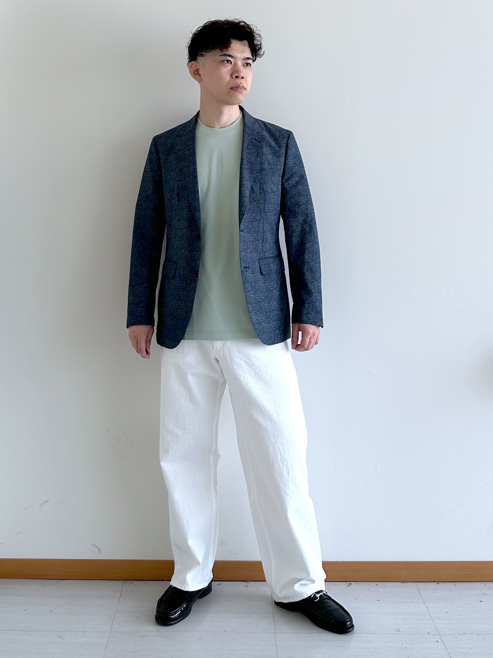イッシーさんの「TAKEO KIKUCHI｜【抗菌防臭】COOL DOTS（R）ドビープリント ジャケット」を使ったコーディネート