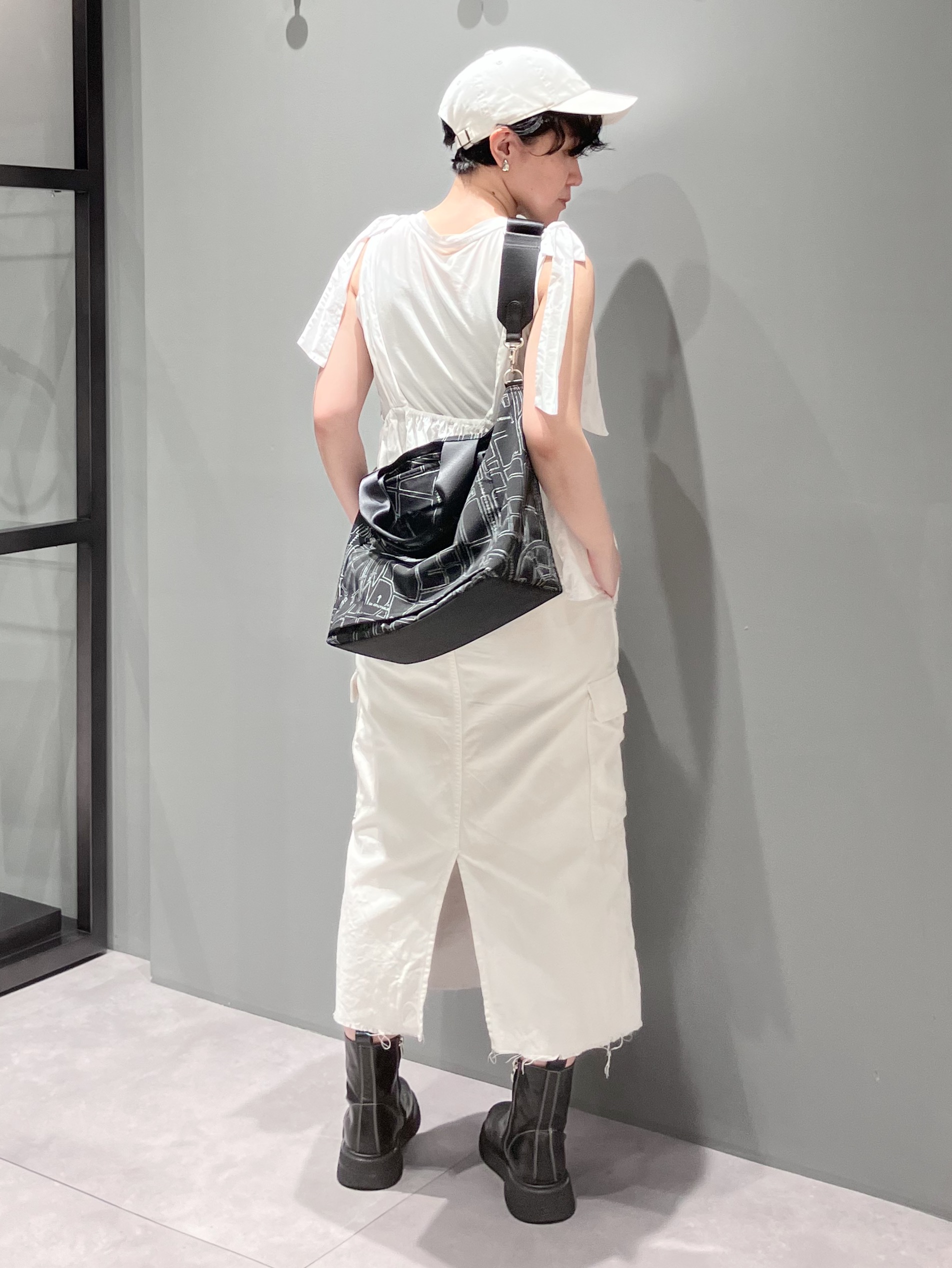 Cさんの「HIROKO HAYASHI｜COMODA（コモダ）2wayボストンバッグ」を使ったコーディネート