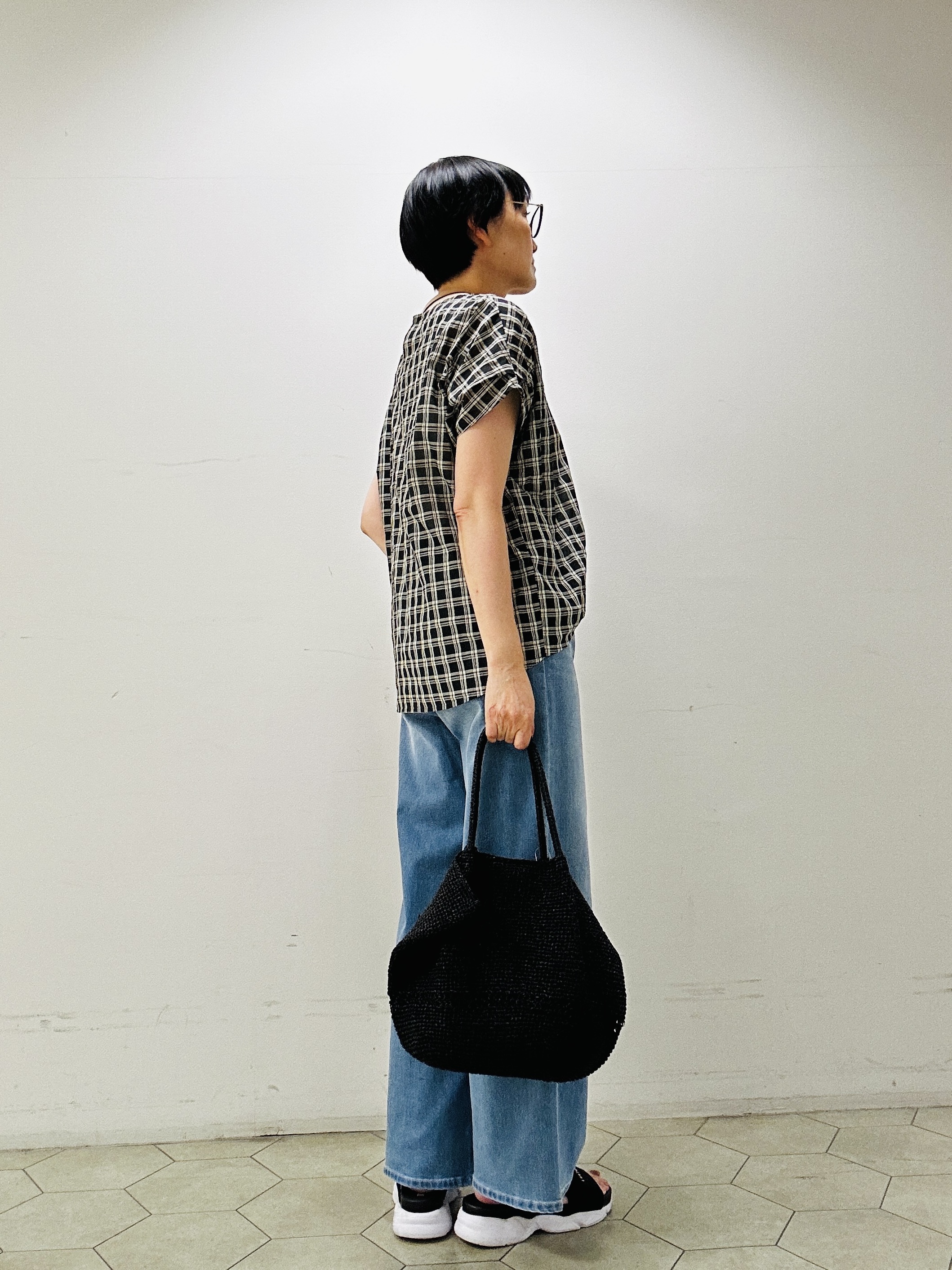naoさんの「UNTITLED｜【秋めきシャツ/体型カバー】シアーチェックブラウス」を使ったコーディネート