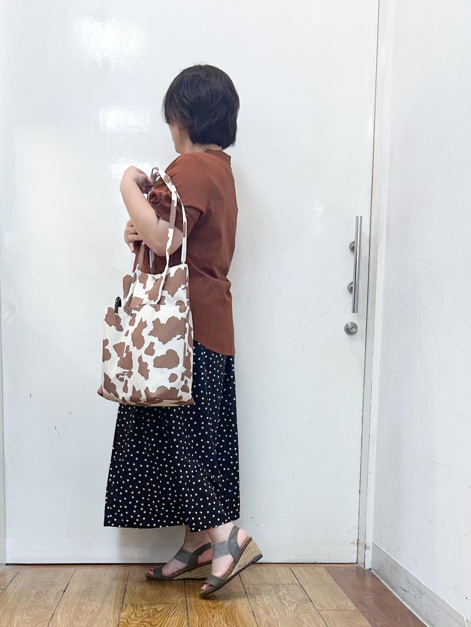 haruさんの「SHOO･LA･RUE｜【洗濯後しわになりにくい/インせずきまる】シンプルだけど女性らしい 麻調スキッパーブラウス」を使ったコーディネート