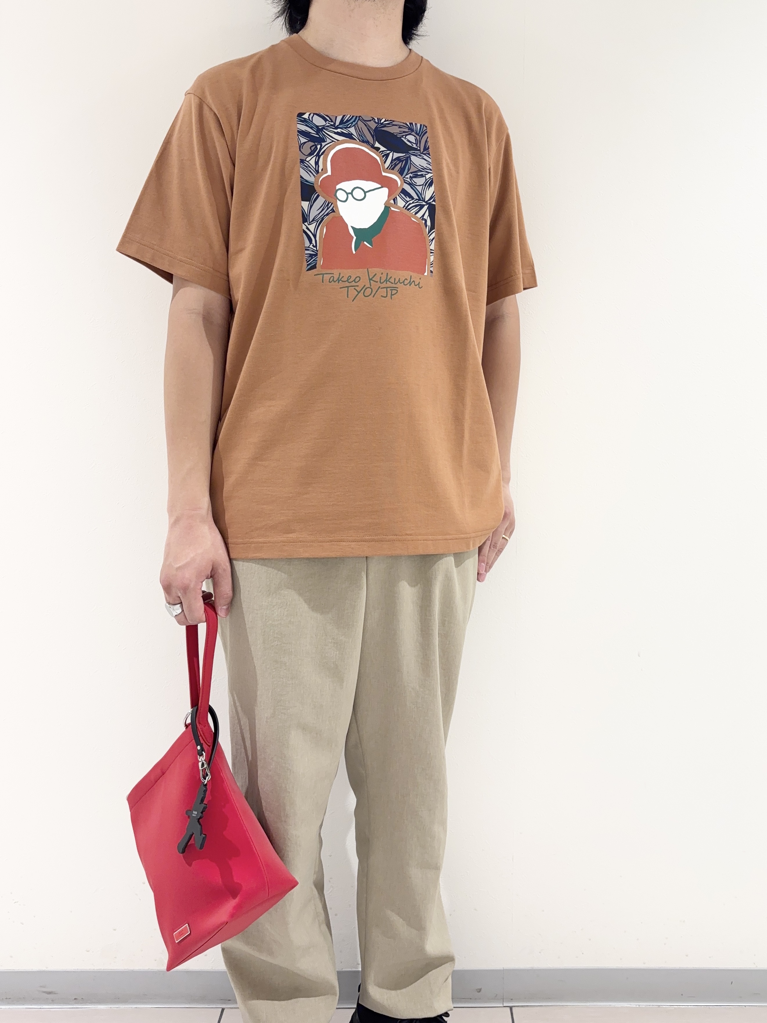 及川さんの「TAKEO KIKUCHI｜ポートレートアートＴシャツ」を使ったコーディネート