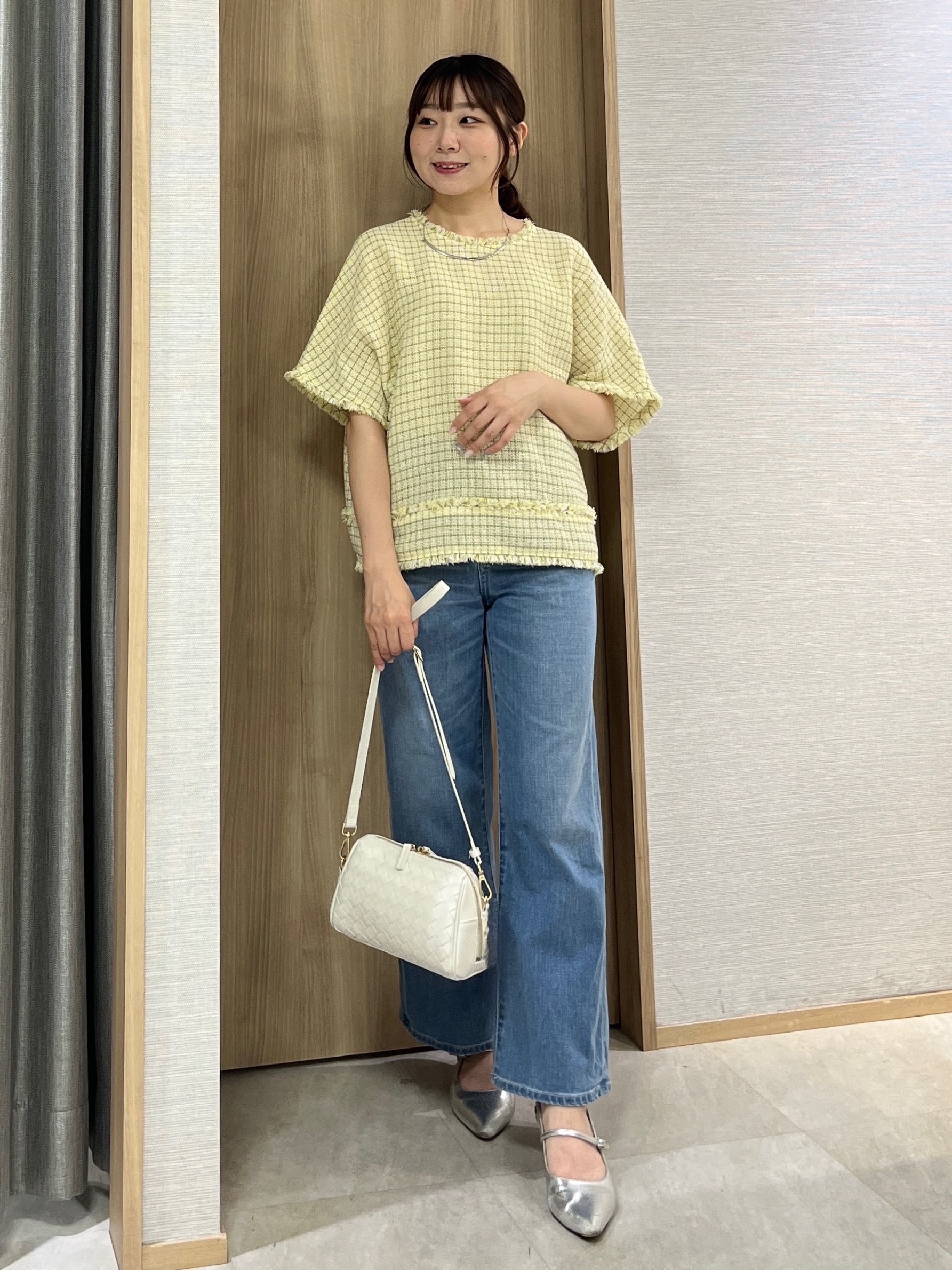 KAHOさんの「UNTITLED｜◆ファンシーツイードブラウス」を使ったコーディネート