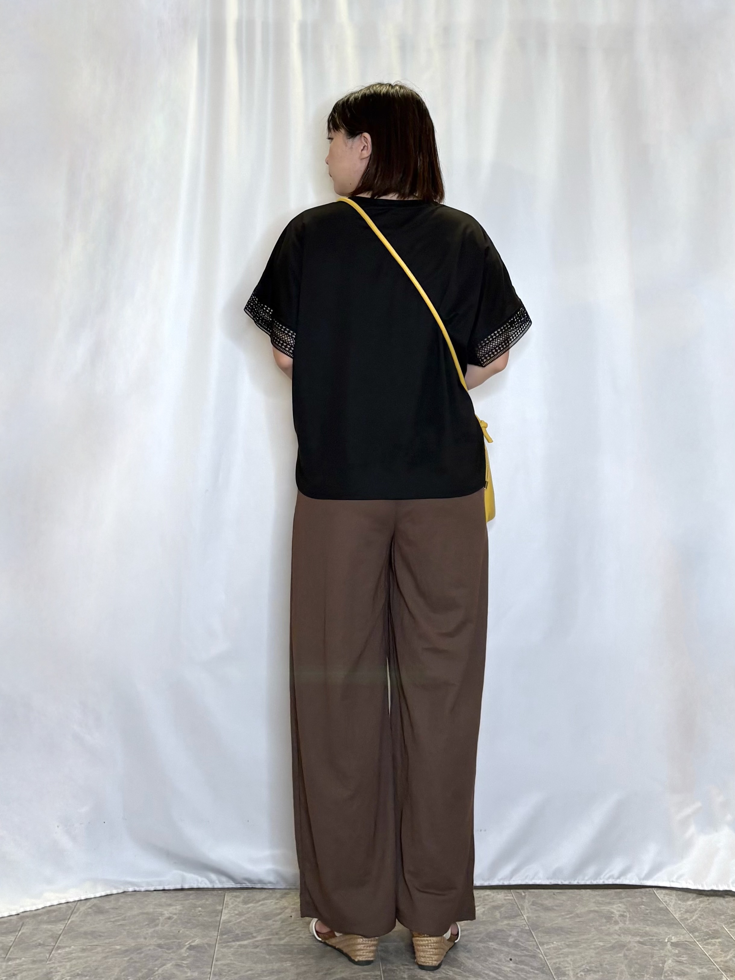 ネリさんの「SHOO･LA･RUE｜【UV/洗濯機可/体型カバー】ヒップ周りが隠せる お袖レースTシャツ」を使ったコーディネート